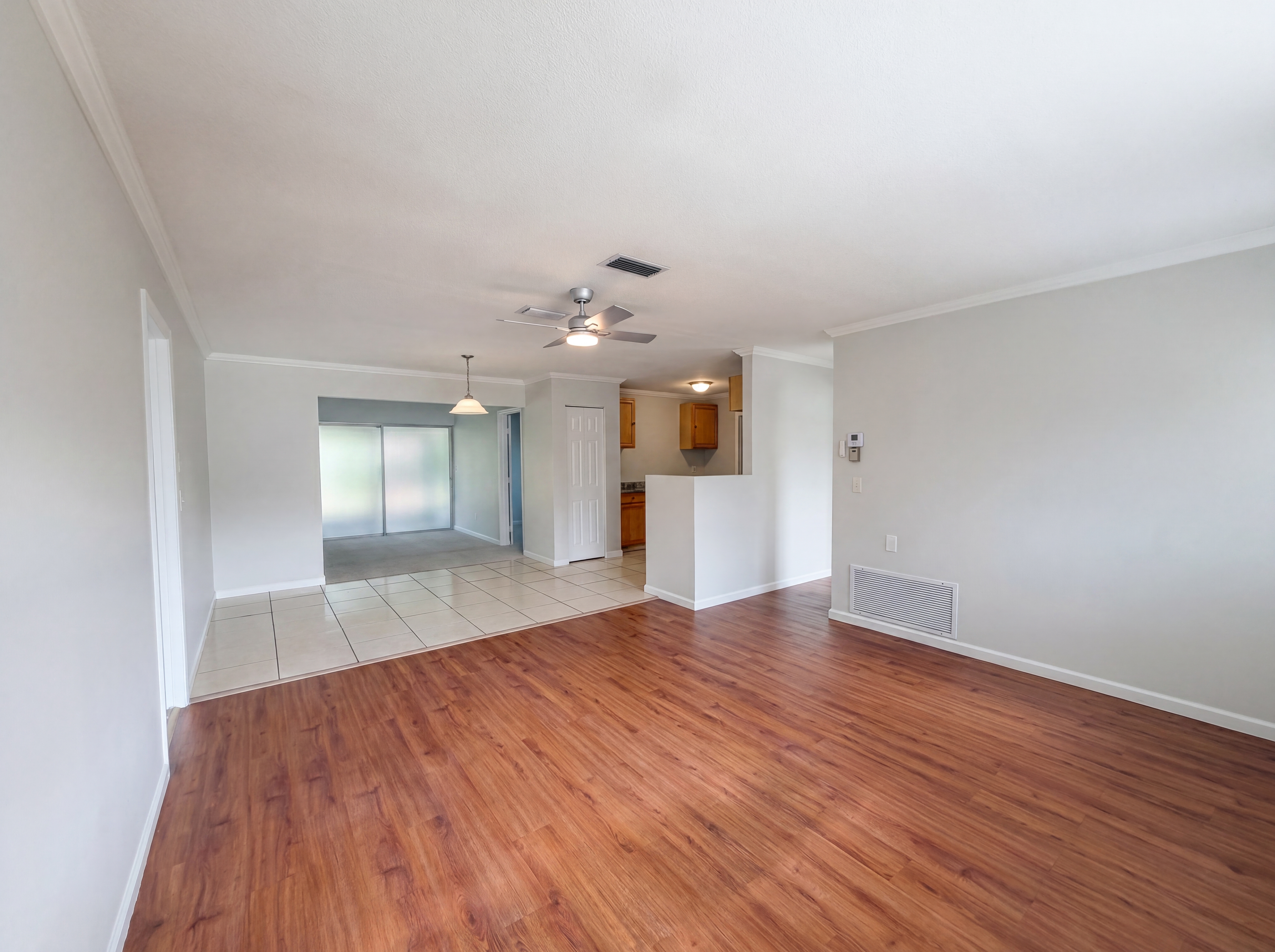 Photo 8 of 22 of 15246 SW 43rd Terrace Rd, Ocala, FL