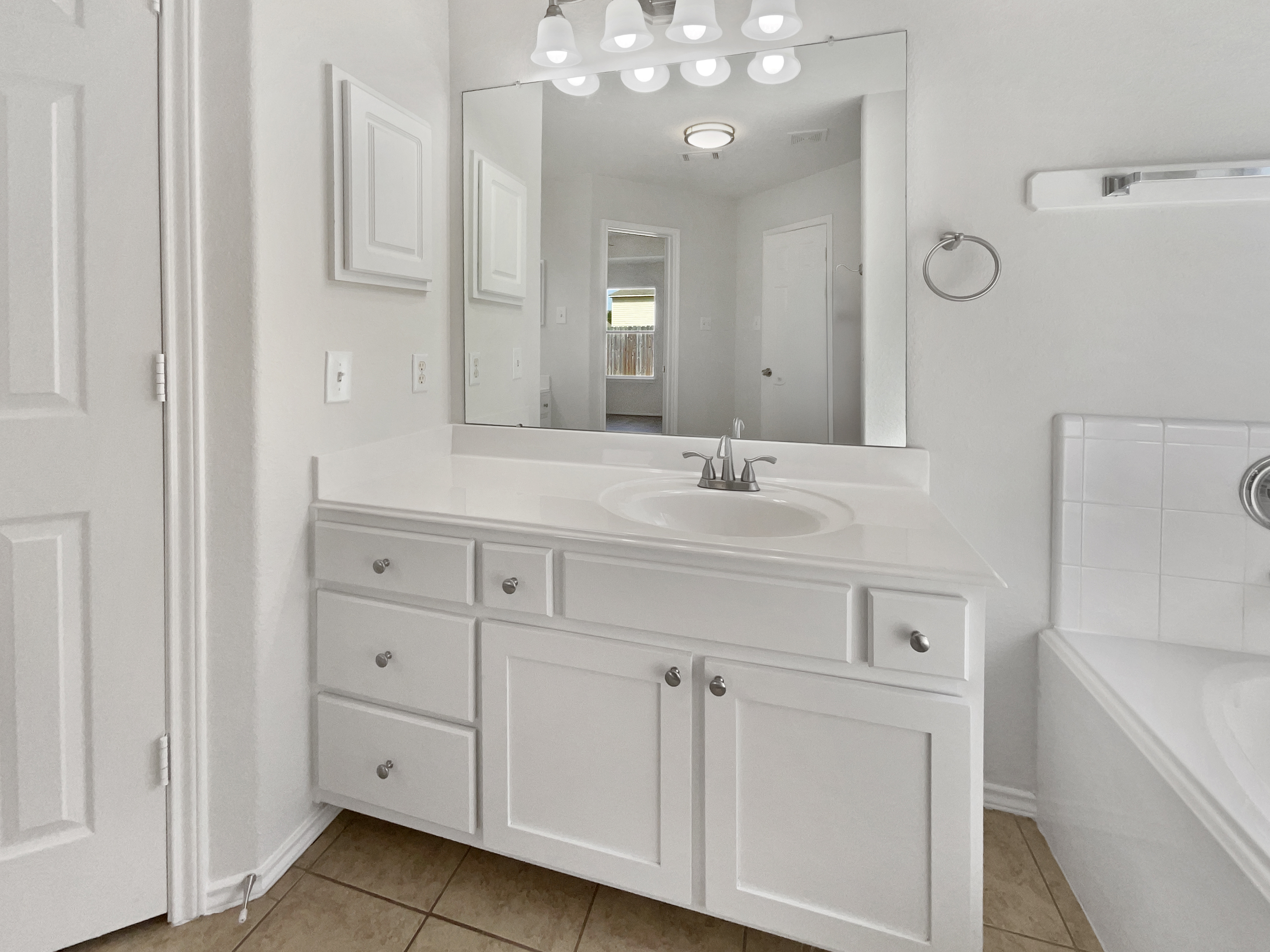 Photo 17 of 24 of 18810 Appletree Ridge Rd, Houston, TX