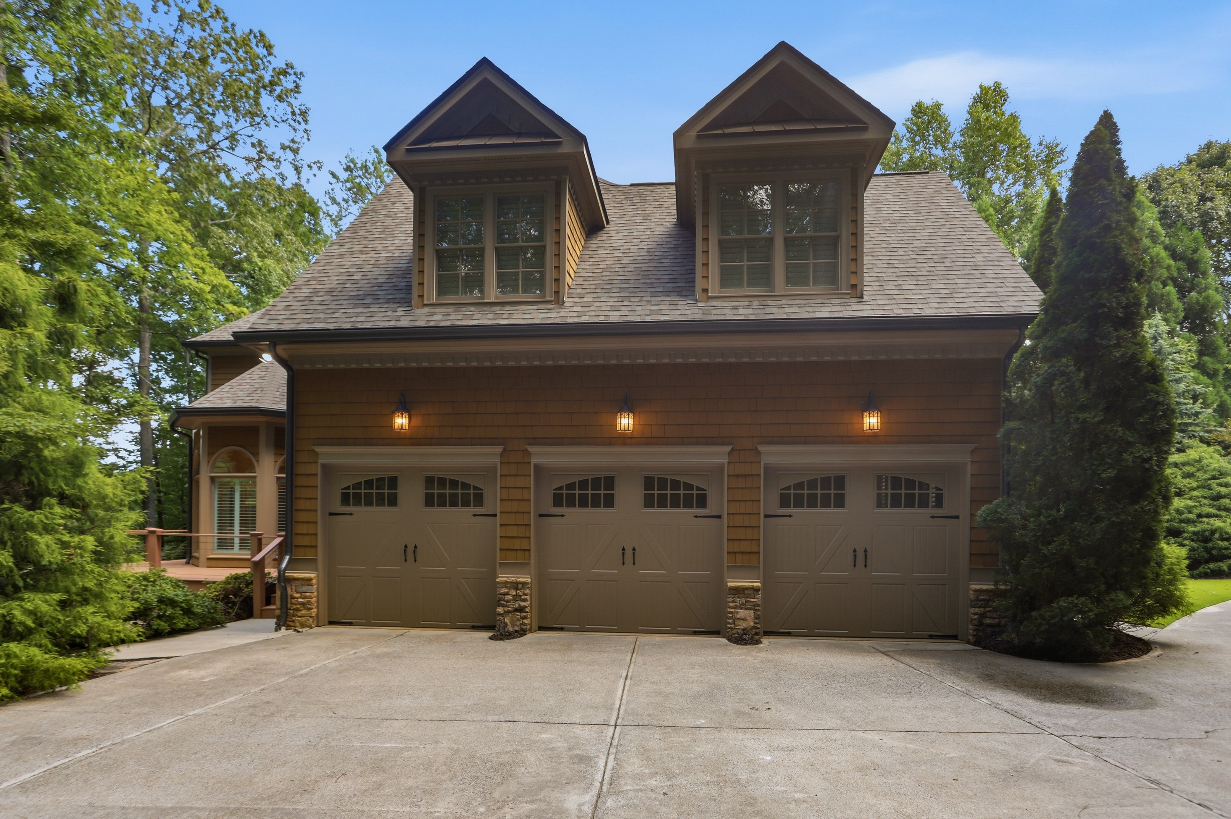 Photo 6 of 126 of 108 Waters Edge Dr, Woodstock, GA