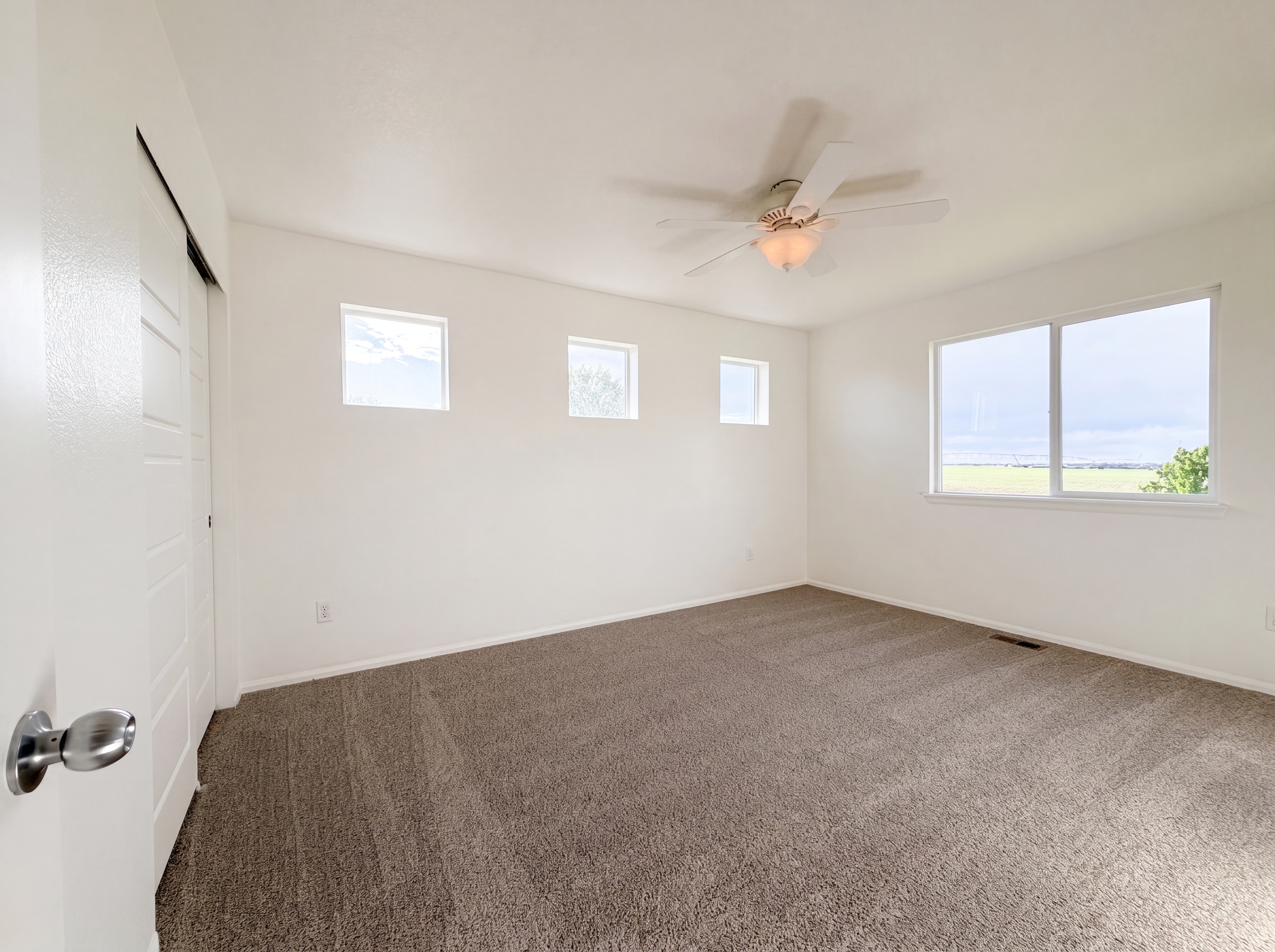 Photo 4 of 58 of 8585 Raspberry Dr, Frederick, CO