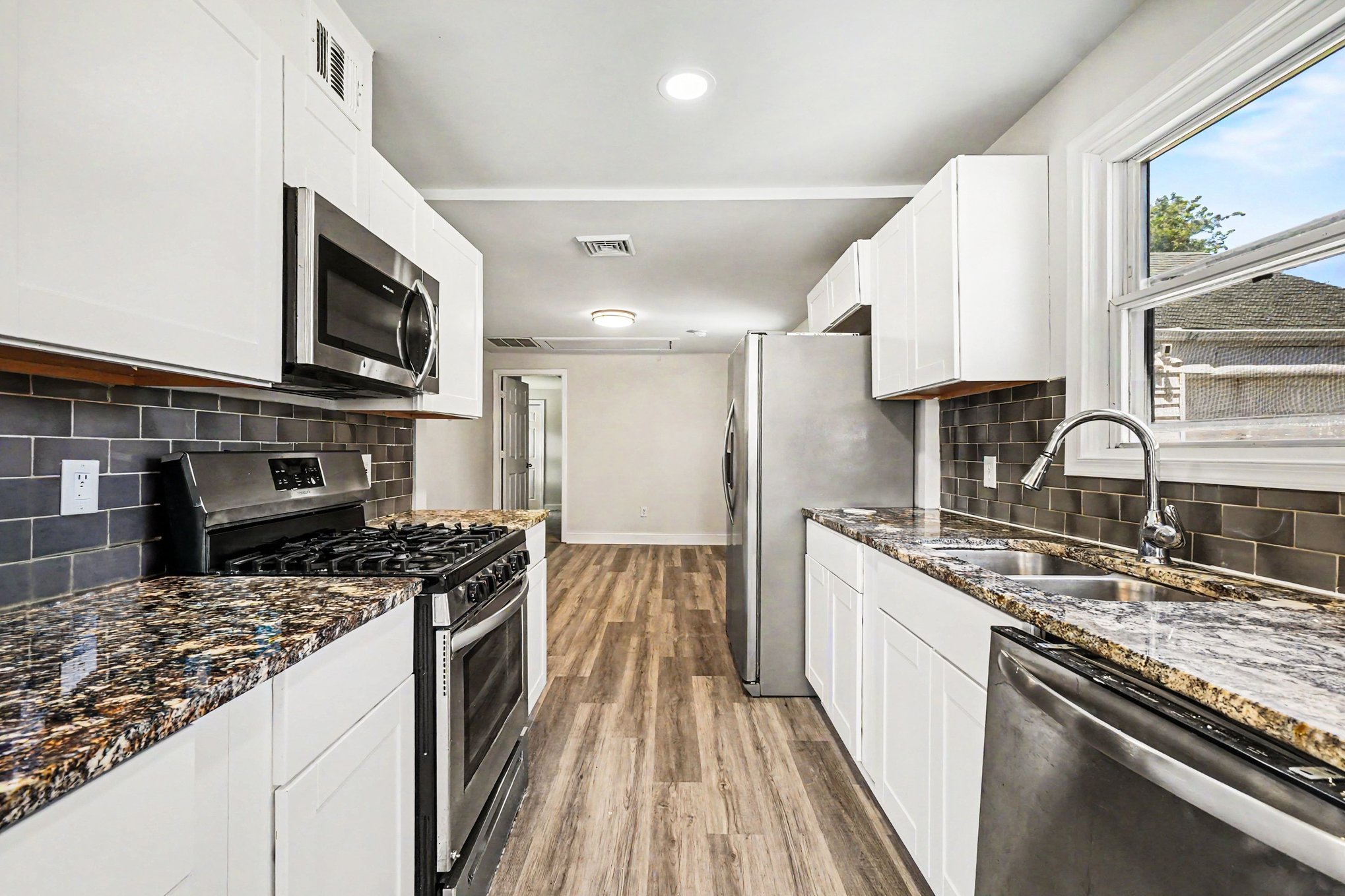 Photo 2 of 19 of 36 N Purdue Ave, New Castle, DE
