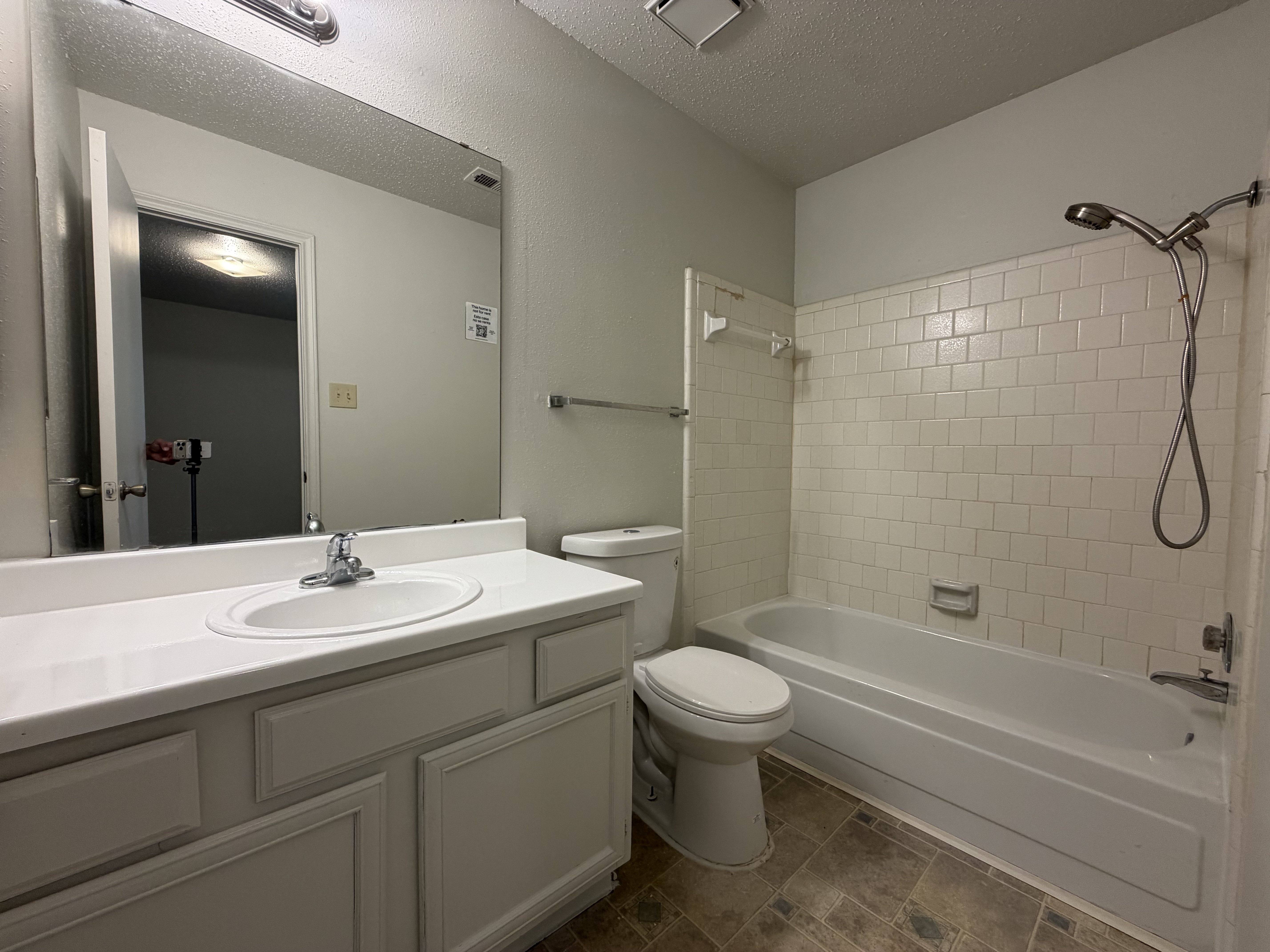 Photo 11 of 16 of 3307 Brookston St, Houston, TX