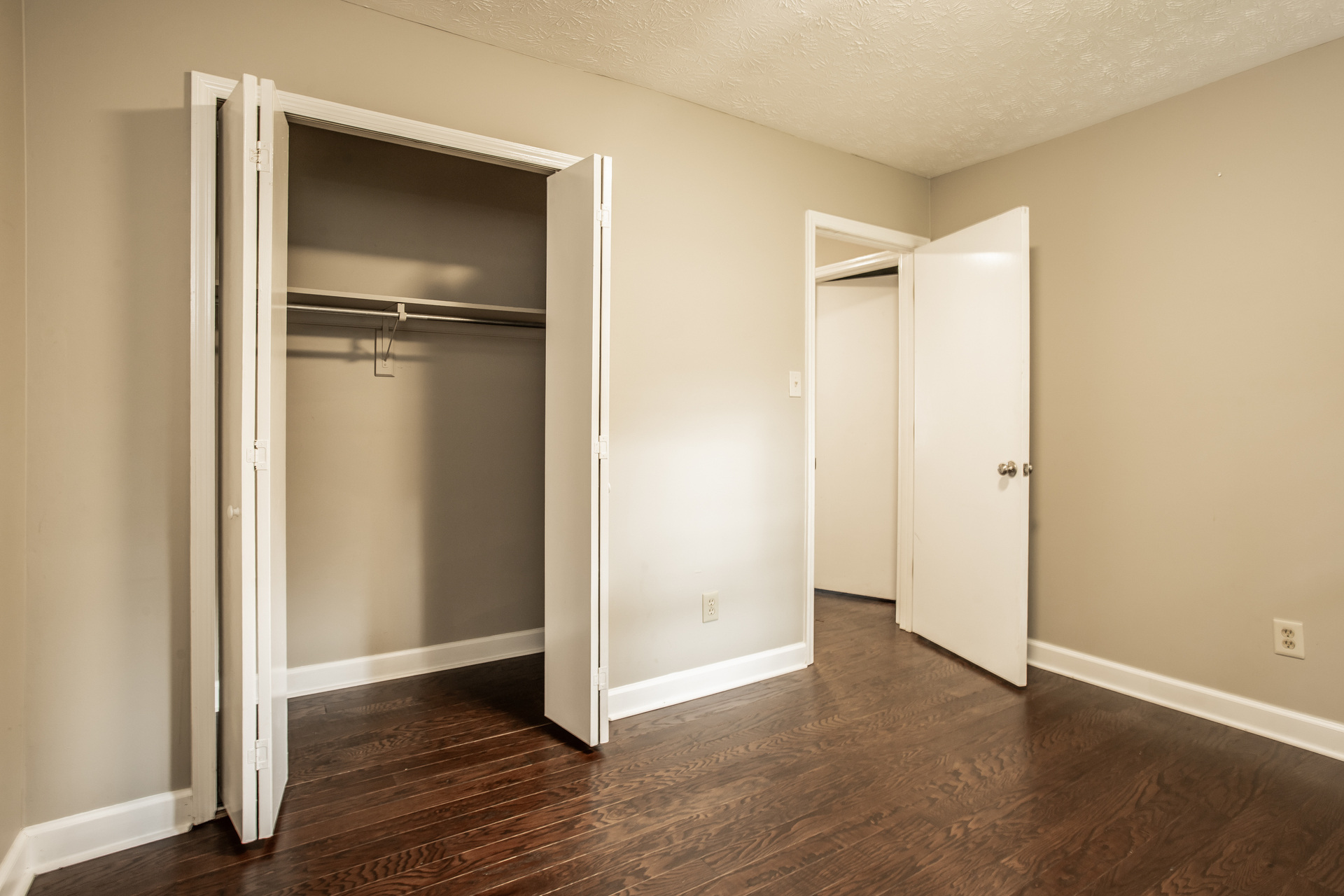 Photo 16 of 21 of 6009 Woodbark Trce, Knoxville, TN