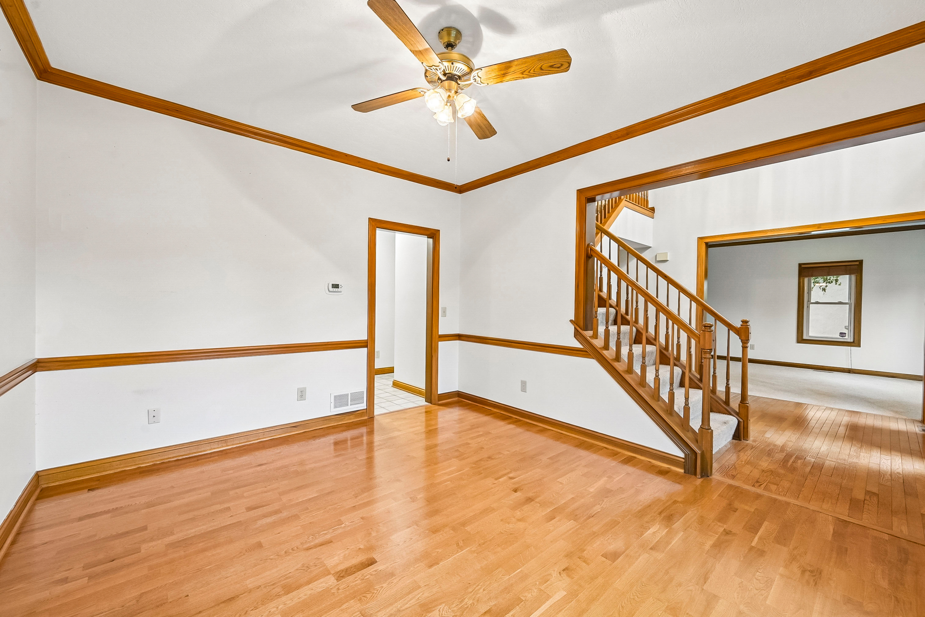 Photo 10 of 39 of 4542 Carrington Way, Hilliard, OH