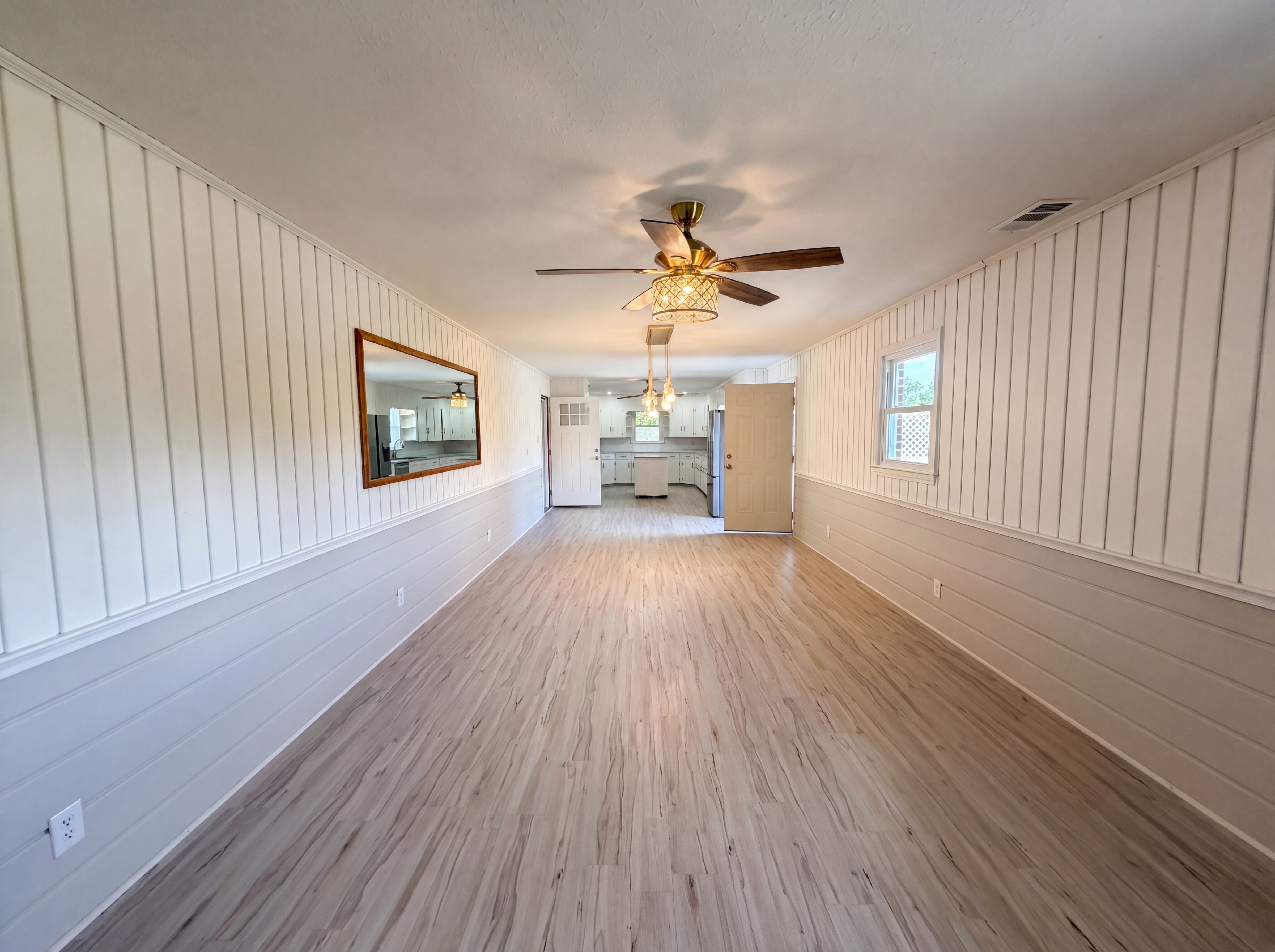 Photo 8 of 23 of 5305 Belews Creek Rd, Walkertown, NC