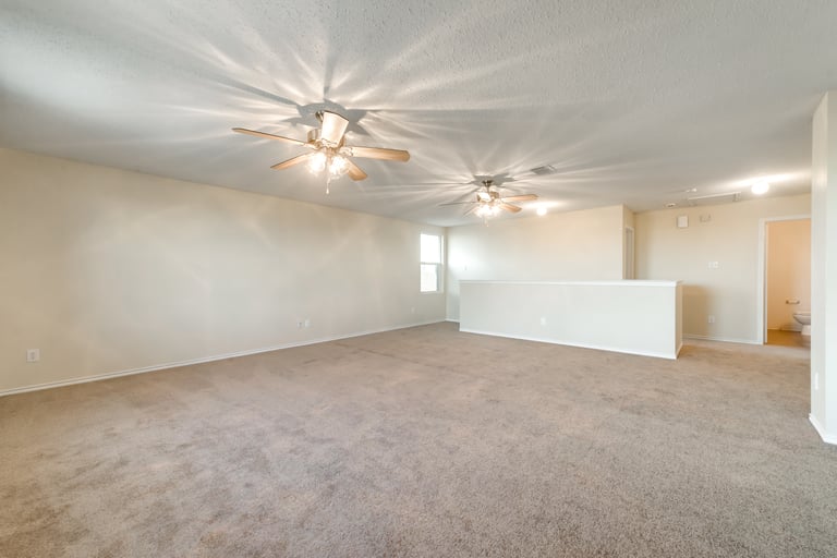 Photo 5 of 26 - 4005 German Pointer Way, Fort Worth, TX 76123