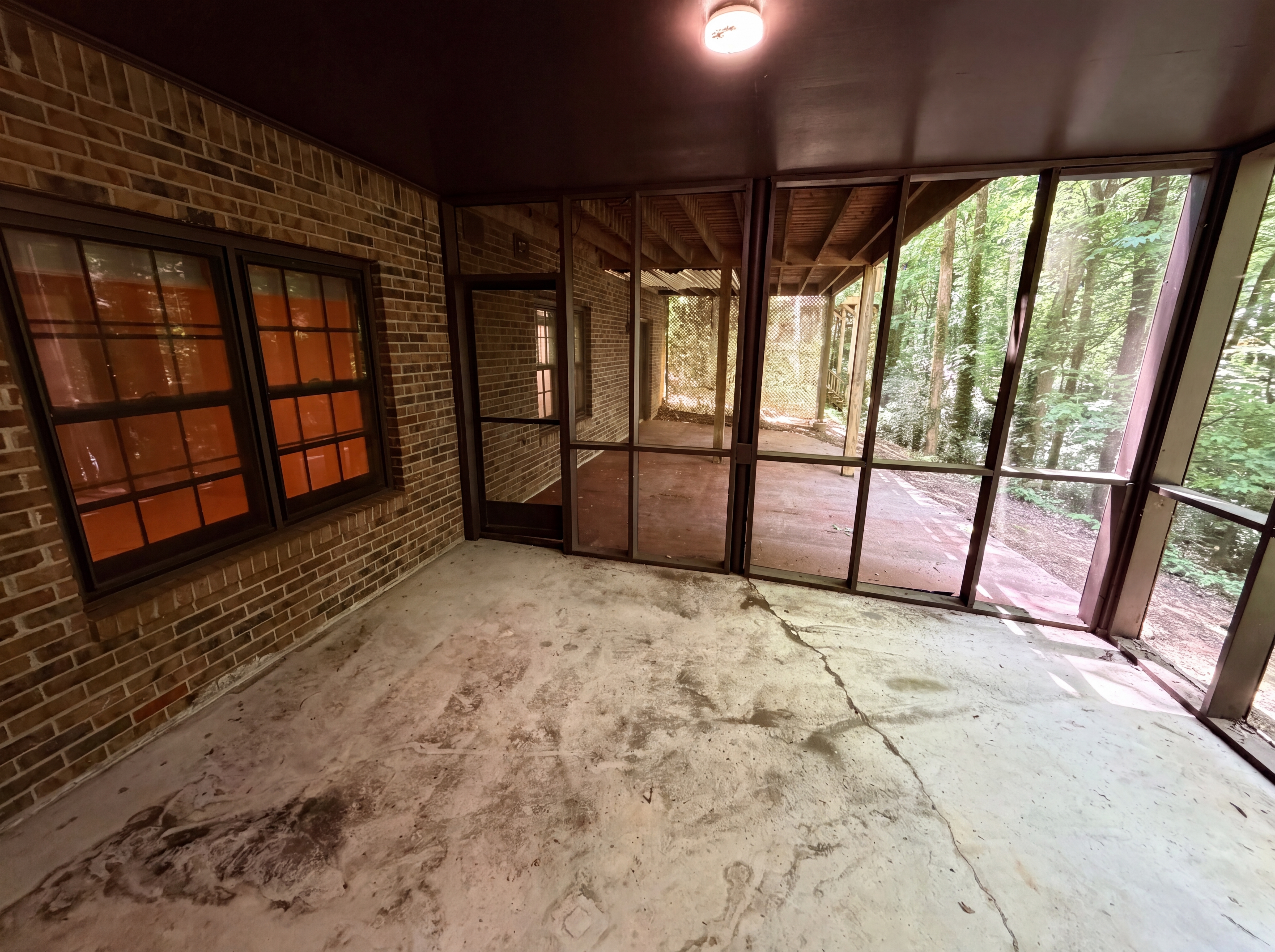 Photo 37 of 46 of 2360 Kimbrough Ct, Atlanta, GA