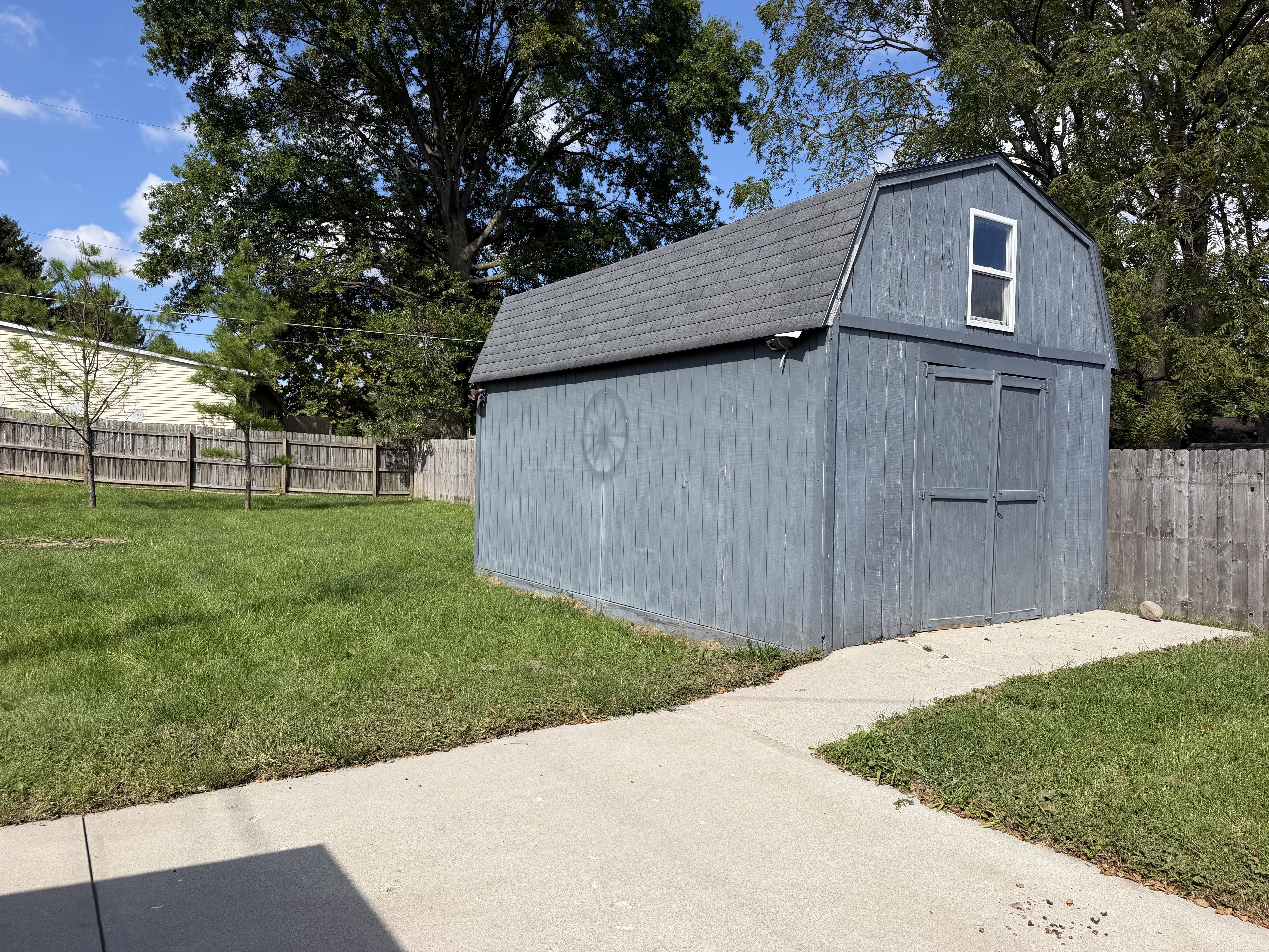 Photo 17 of 21 of 116 Valleyview Dr, Johnstown, OH