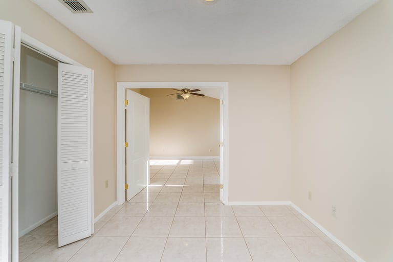 Photo 12 of 24 - 2246 Newt St, Orlando, FL 32837