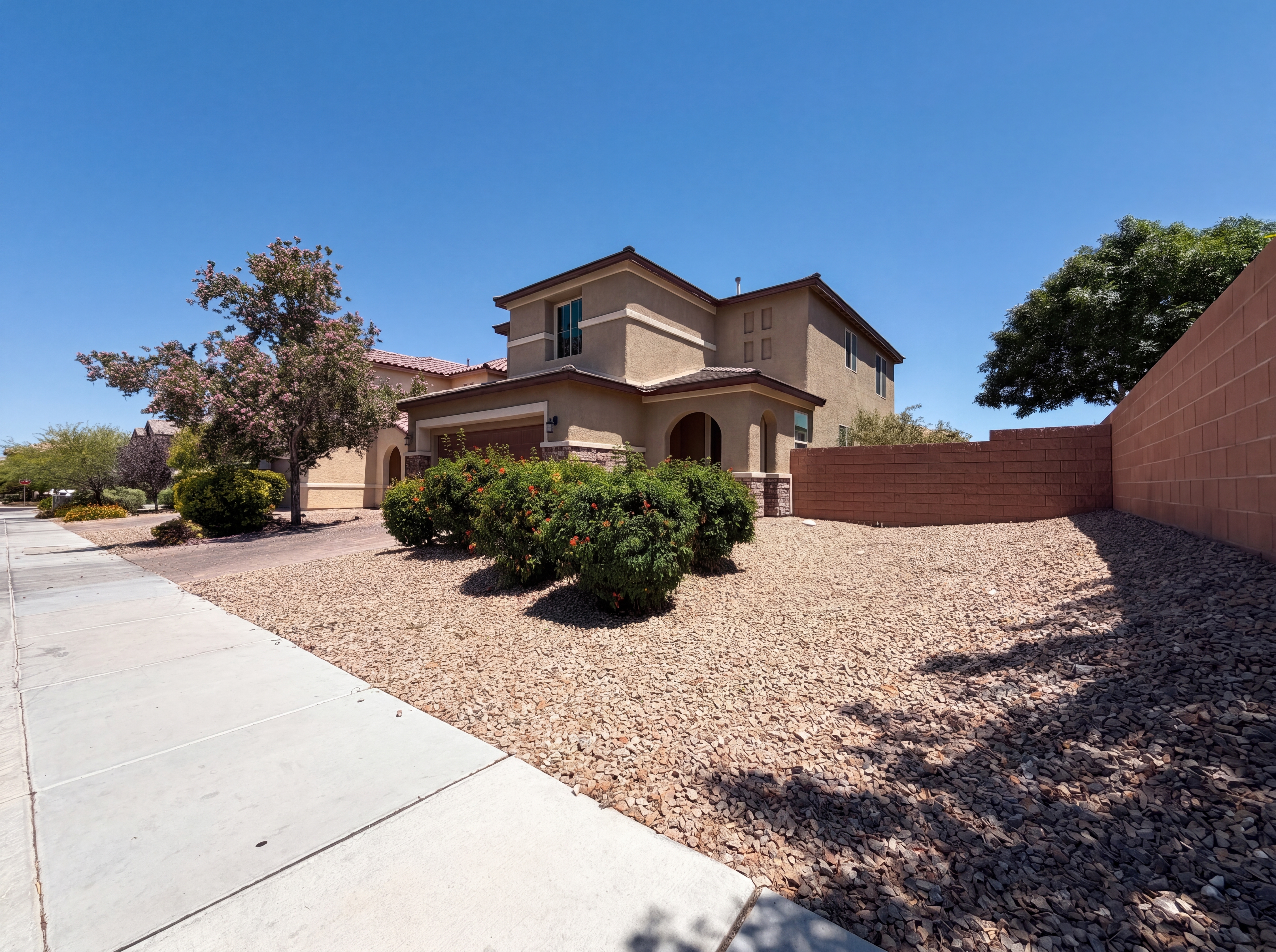 Photo 18 of 21 of 6586 Dolian Creek St, Las Vegas, NV