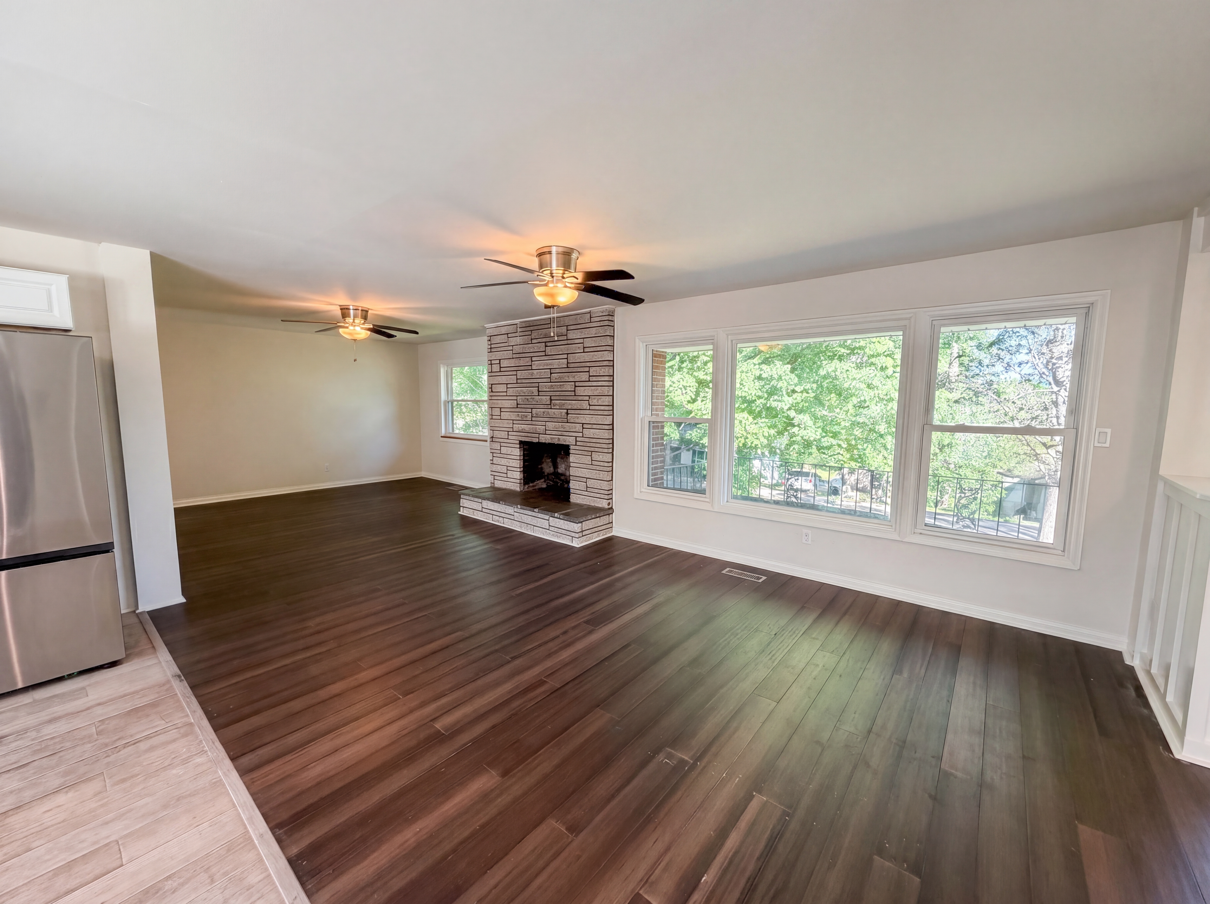 Photo 3 of 29 of 1204 Britton Dr, Knoxville, TN