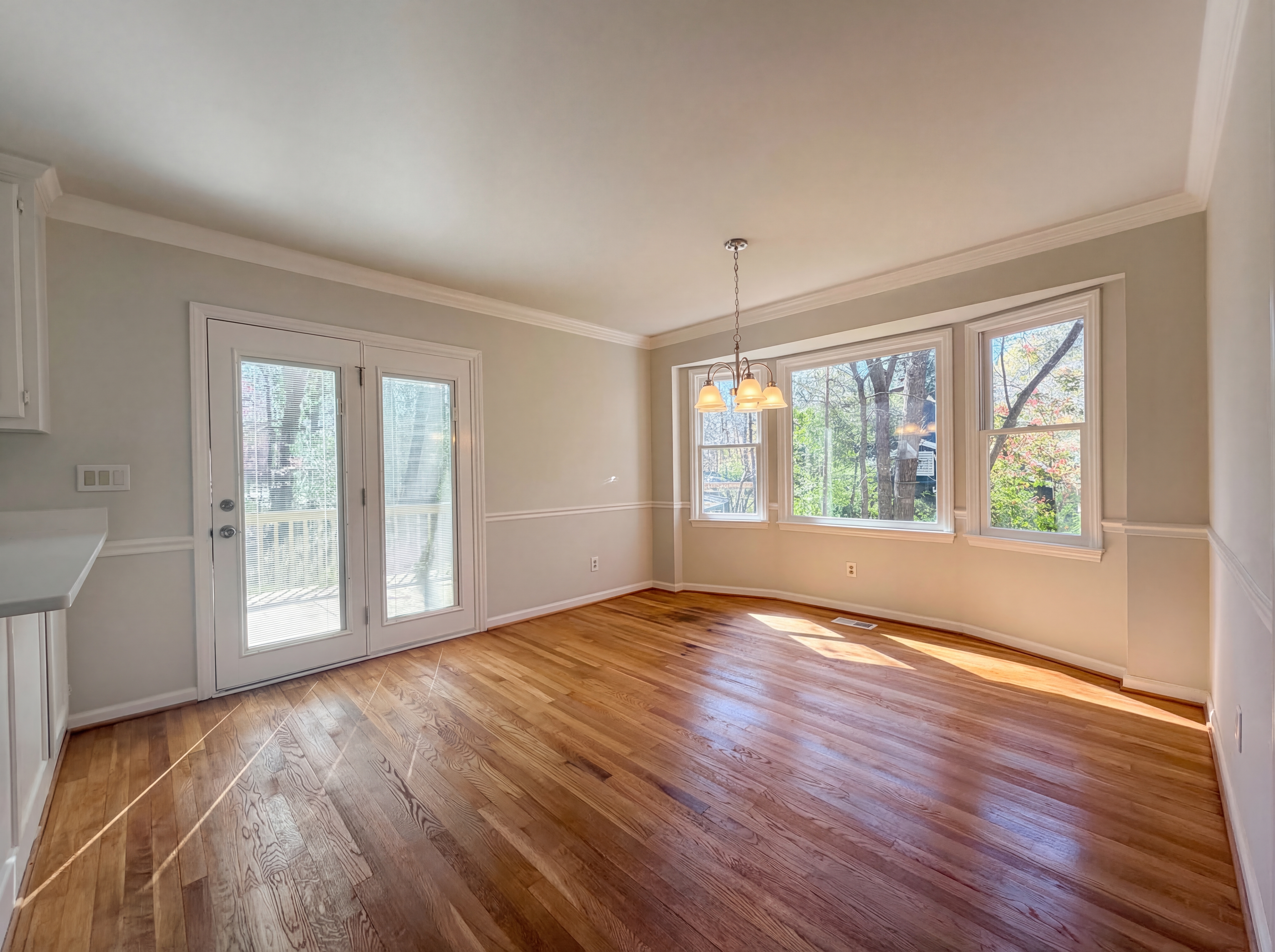 Photo 7 of 17 of 4507 Malvern Rd, Durham, NC