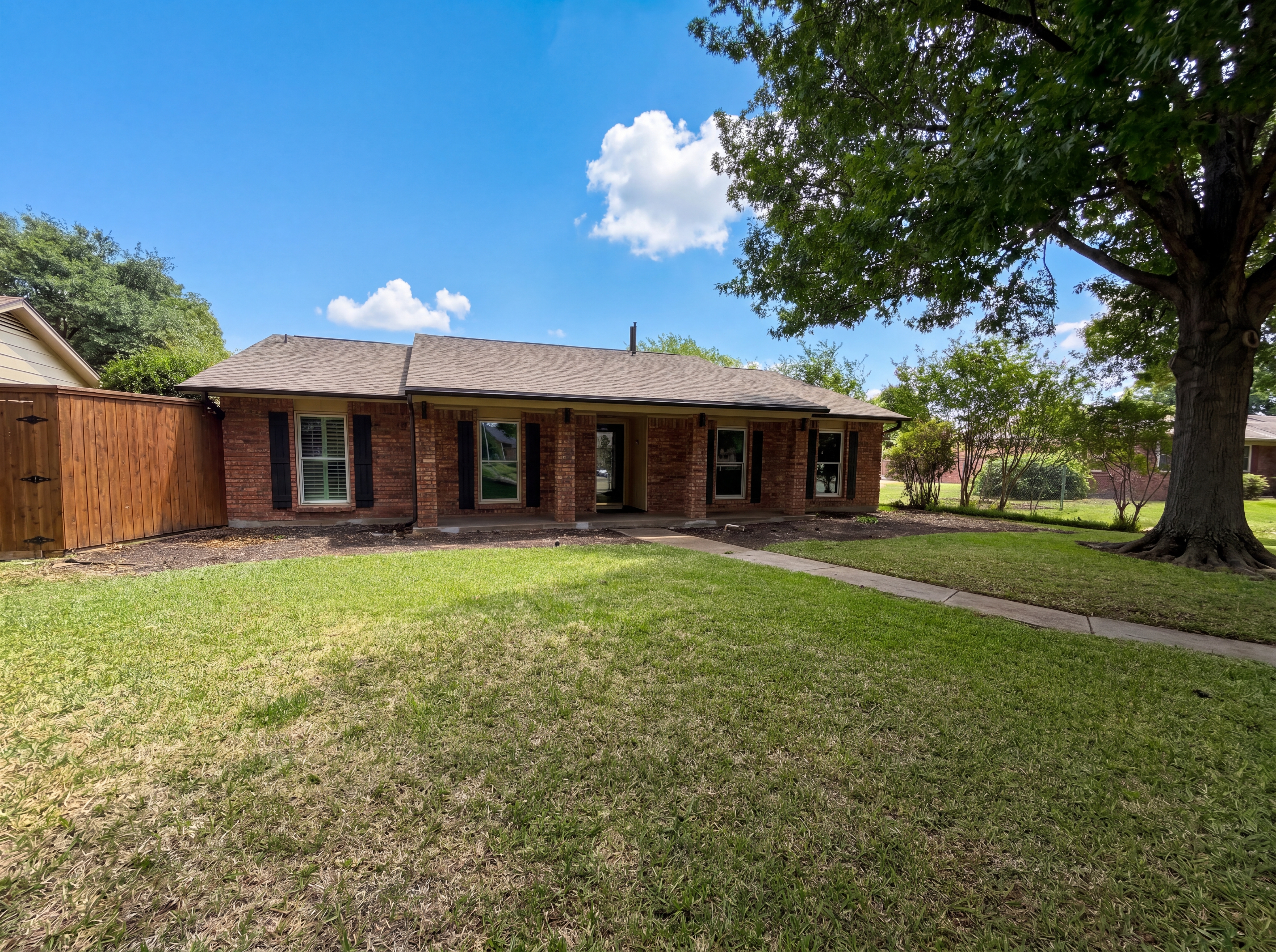 Photo 18 of 28 of 6302 Zanes Ct, Plano, TX