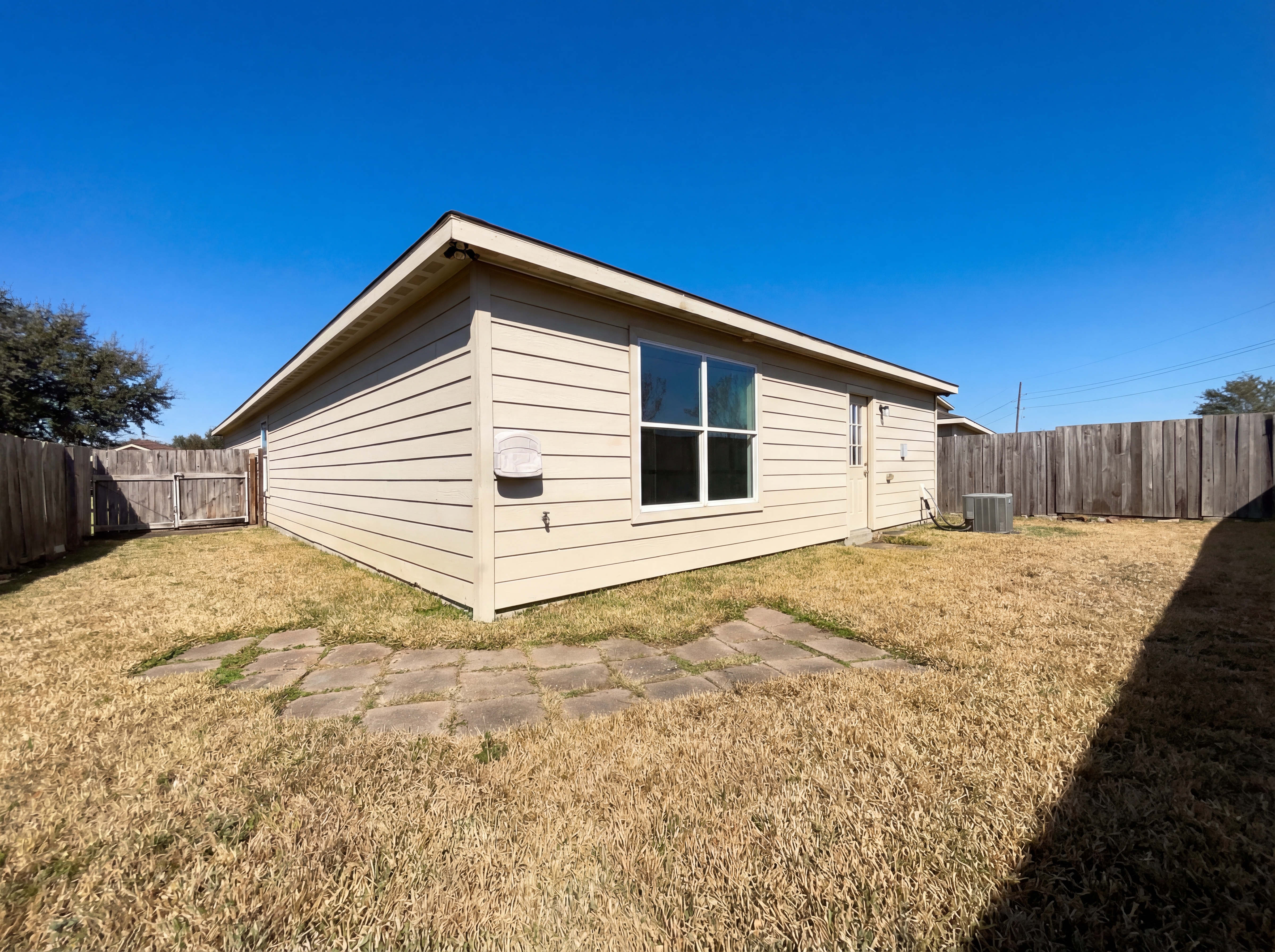 Photo 5 of 16 of 7015 Rosebud Hollow Ln, Richmond, TX