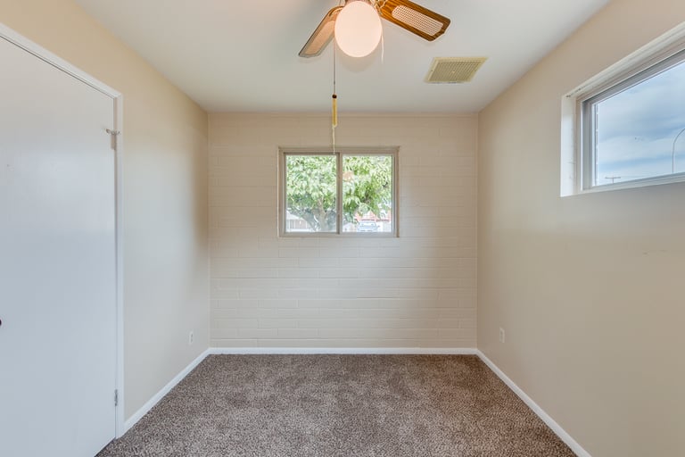 Photo 21 of 33 - 1028 N Dakota St, Chandler, AZ 85225
