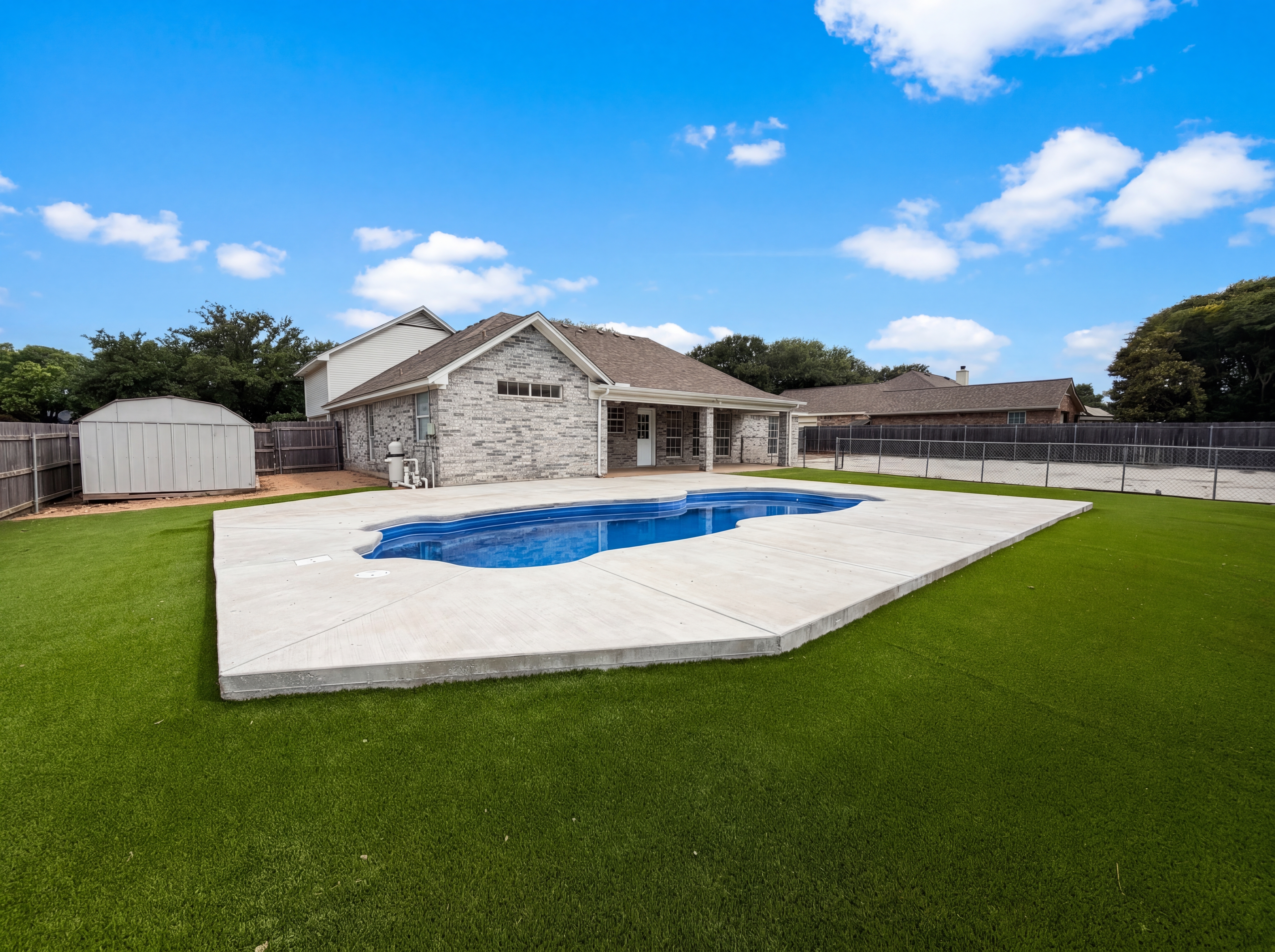 Photo 21 of 25 of 1226 Oakmanor Cir, Hewitt, TX