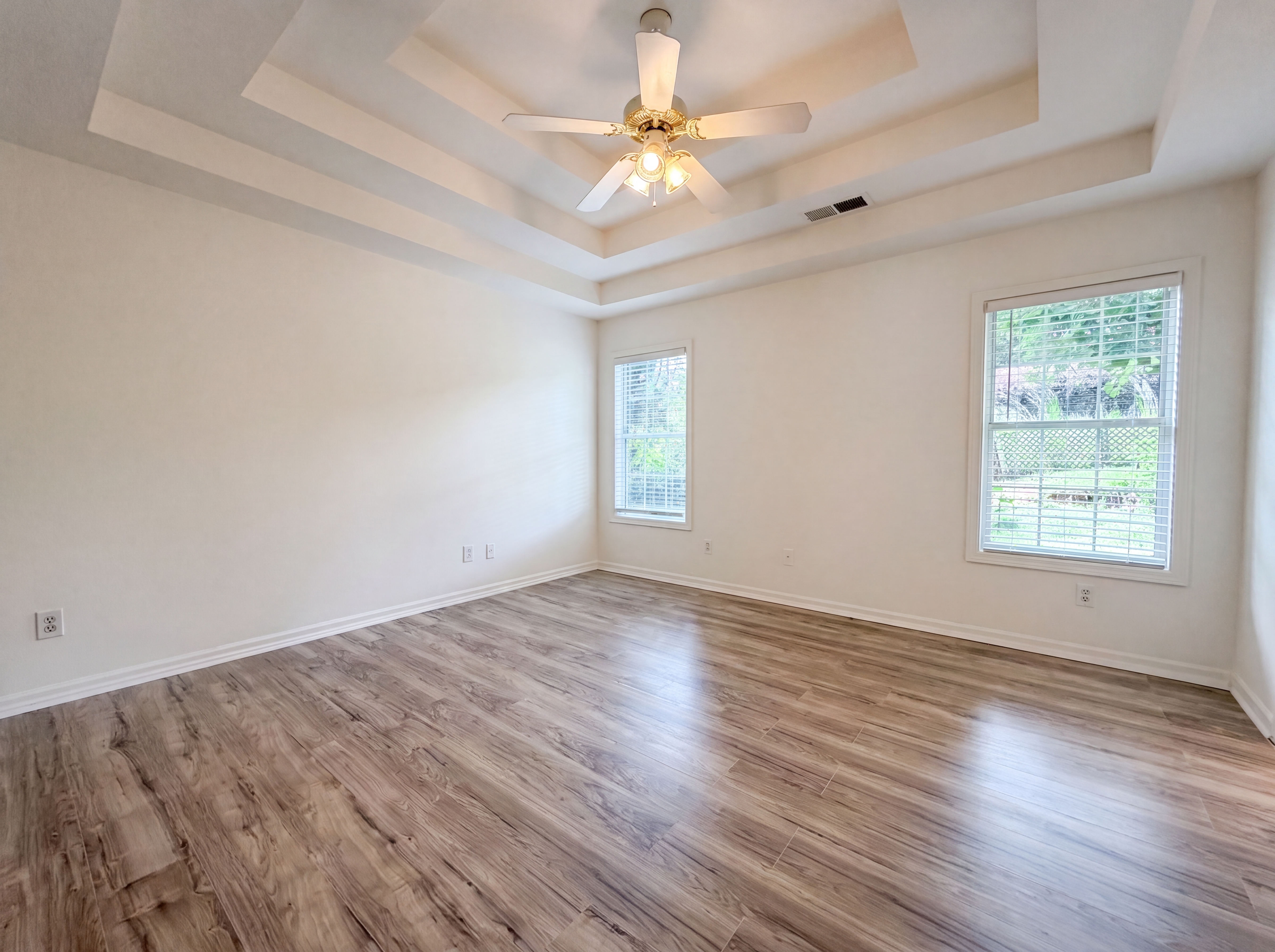 Photo 4 of 22 of 3912 McGuire Way NW, Kennesaw, GA