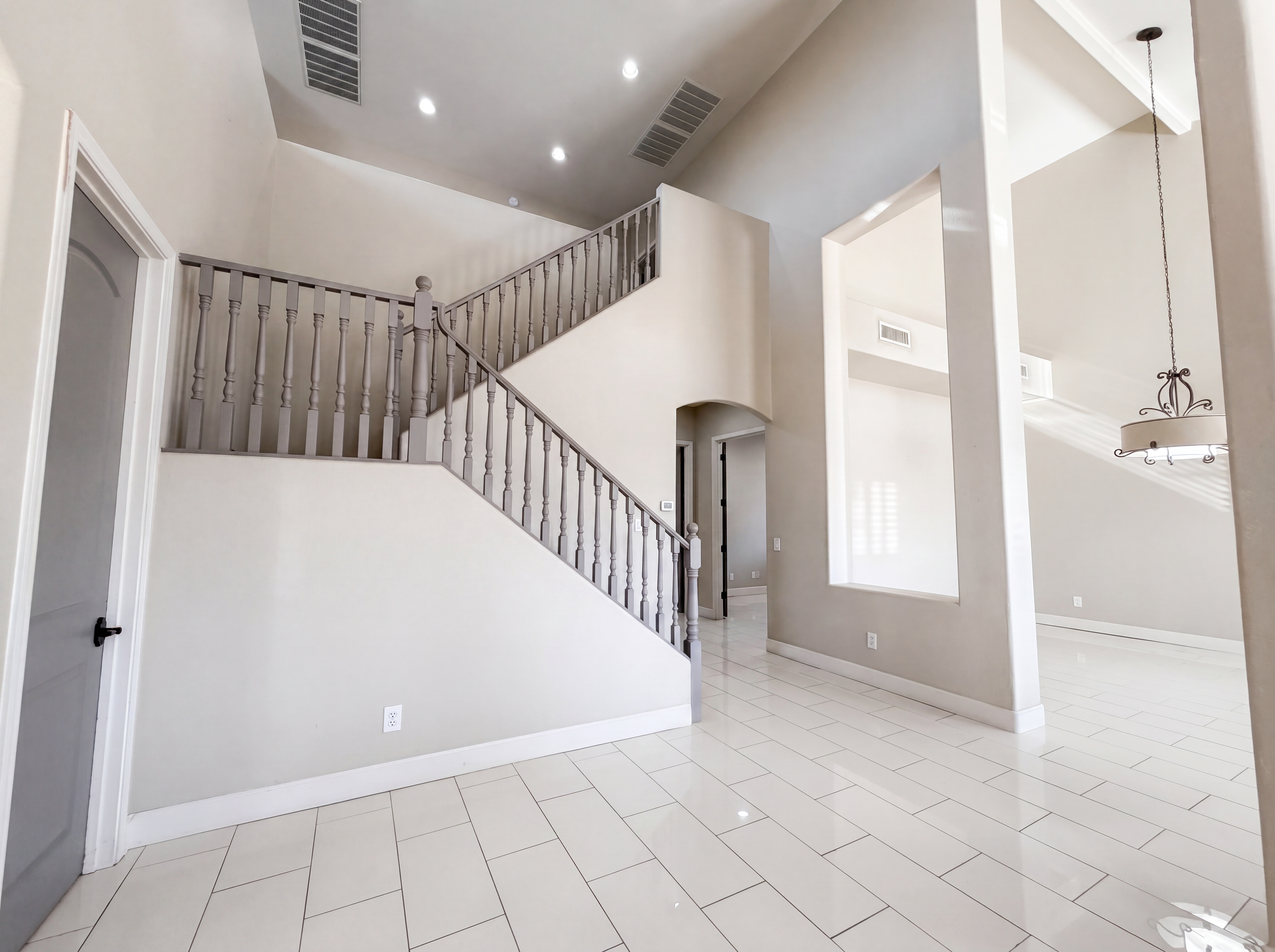 Photo 11 of 37 of 1738 E Beretta Pl, Chandler, AZ