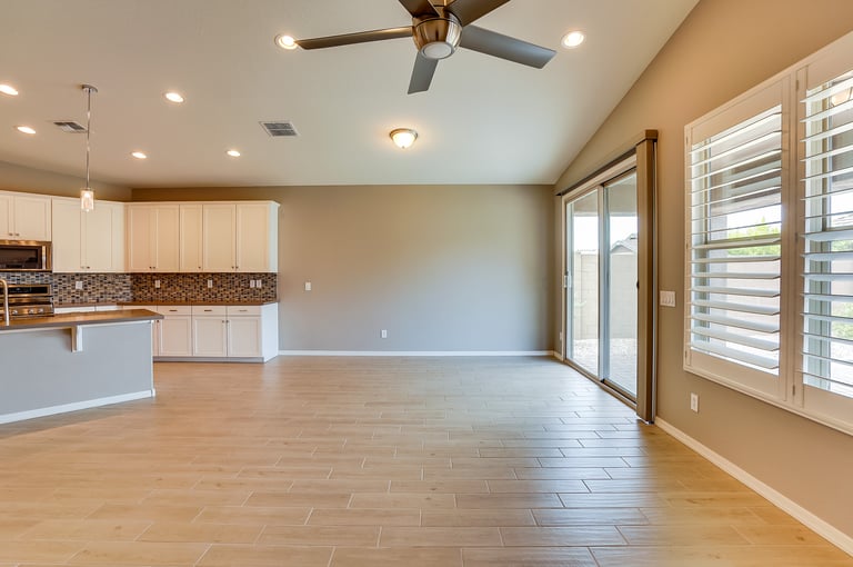 Photo 4 of 21 - 10416 E Sebring Ave, Mesa, AZ 85212