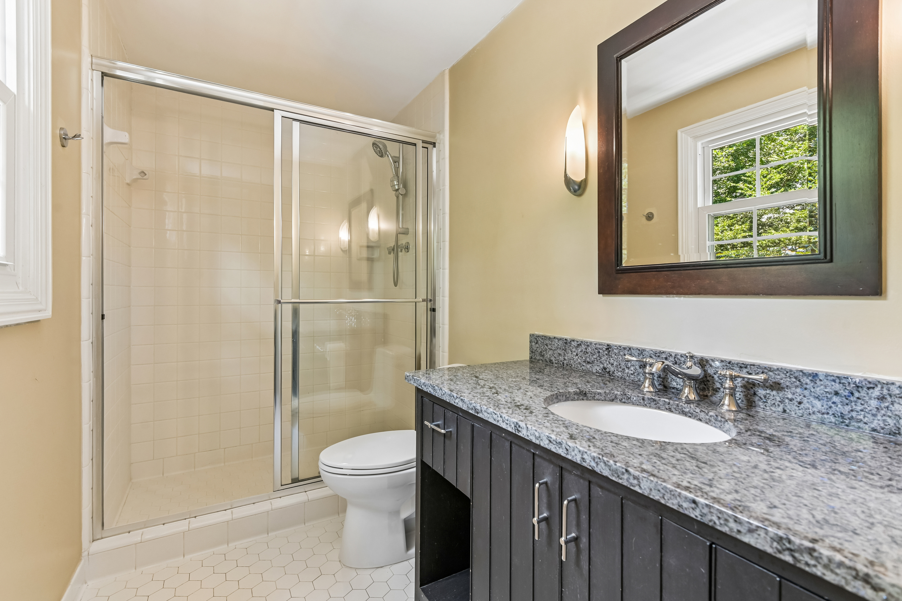 Photo 62 of 87 of 3135 Spalding Dr, Atlanta, GA