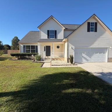 Property photo 1 of 152 Woodcote Dr