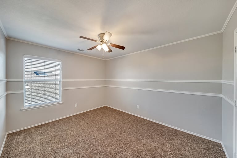 Photo 23 of 31 - 9625 Brenden Dr, Fort Worth, TX 76108