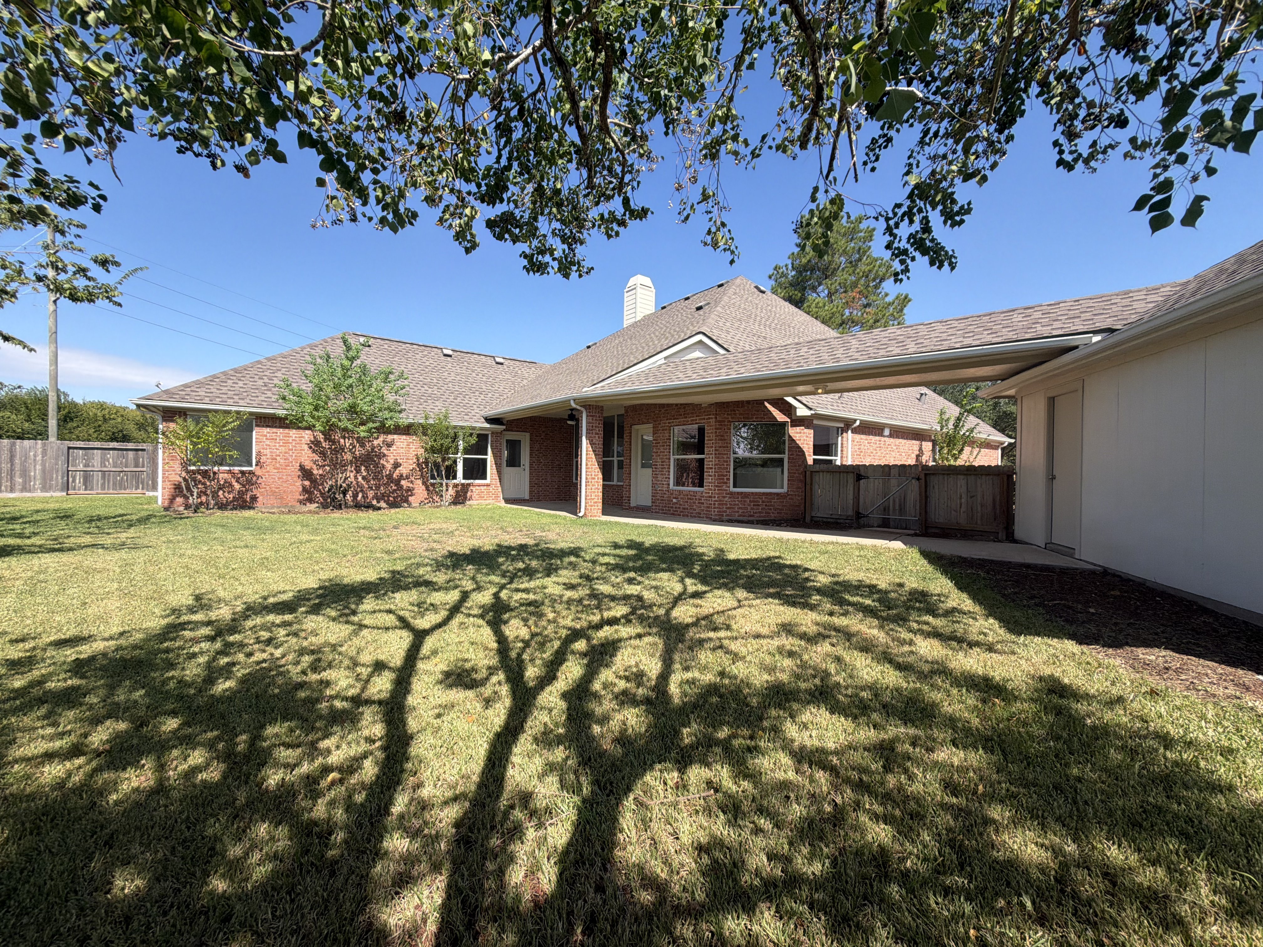 Photo 27 of 31 of 3307 Wolf Ct, Pearland, TX