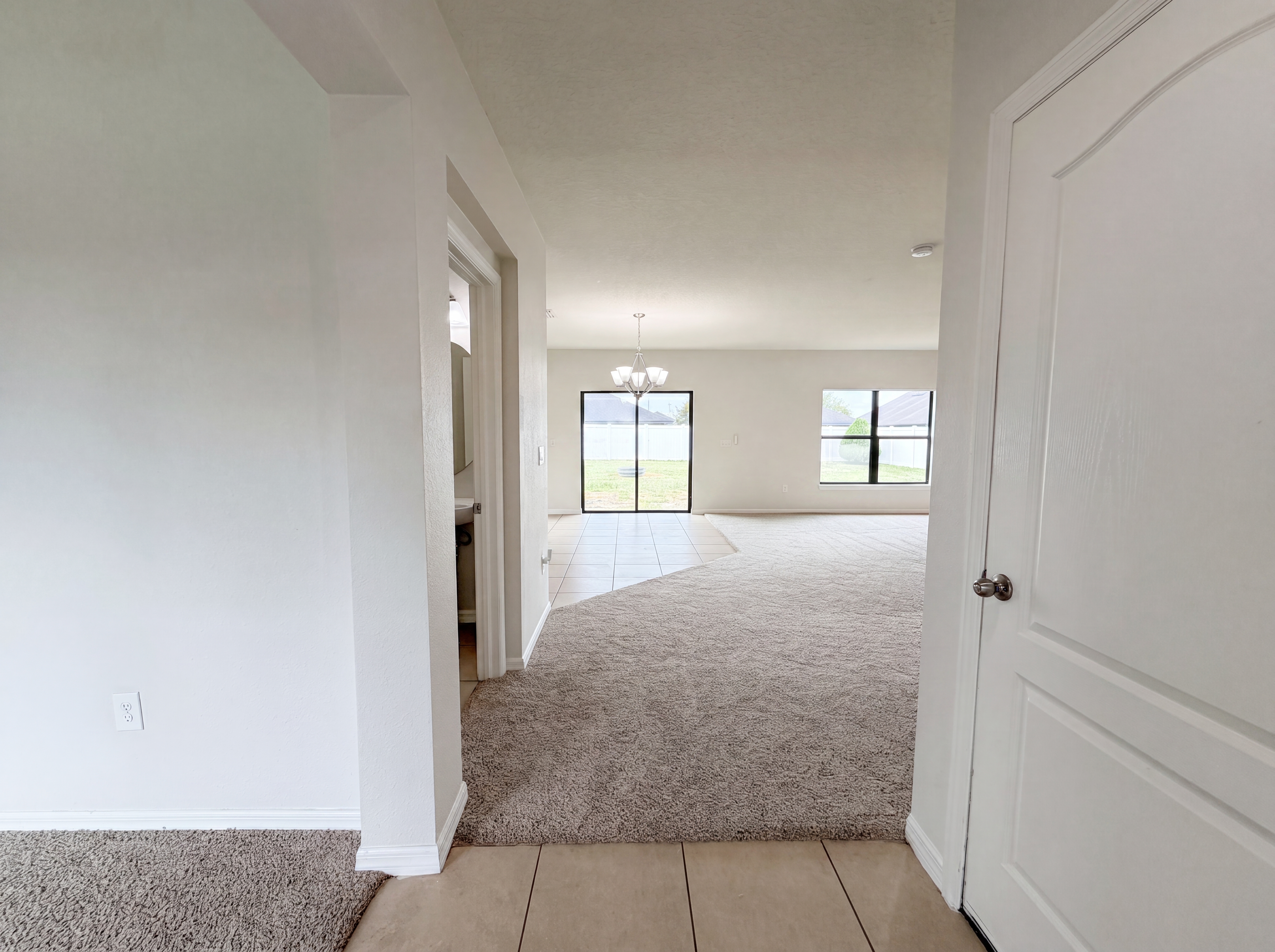 Photo 7 of 29 of 14207 Alistar Manor Dr, Wimauma, FL