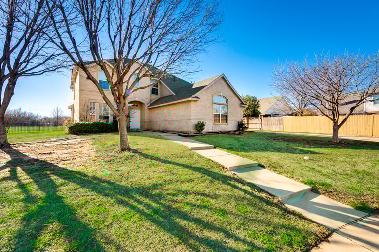 Photo 29 of 29 - 2911 Lochwood Cir, Corinth, TX 76208