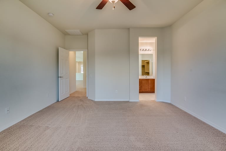Photo 13 of 29 - 11118 E Silver Springs Ave, Mesa, AZ 85212