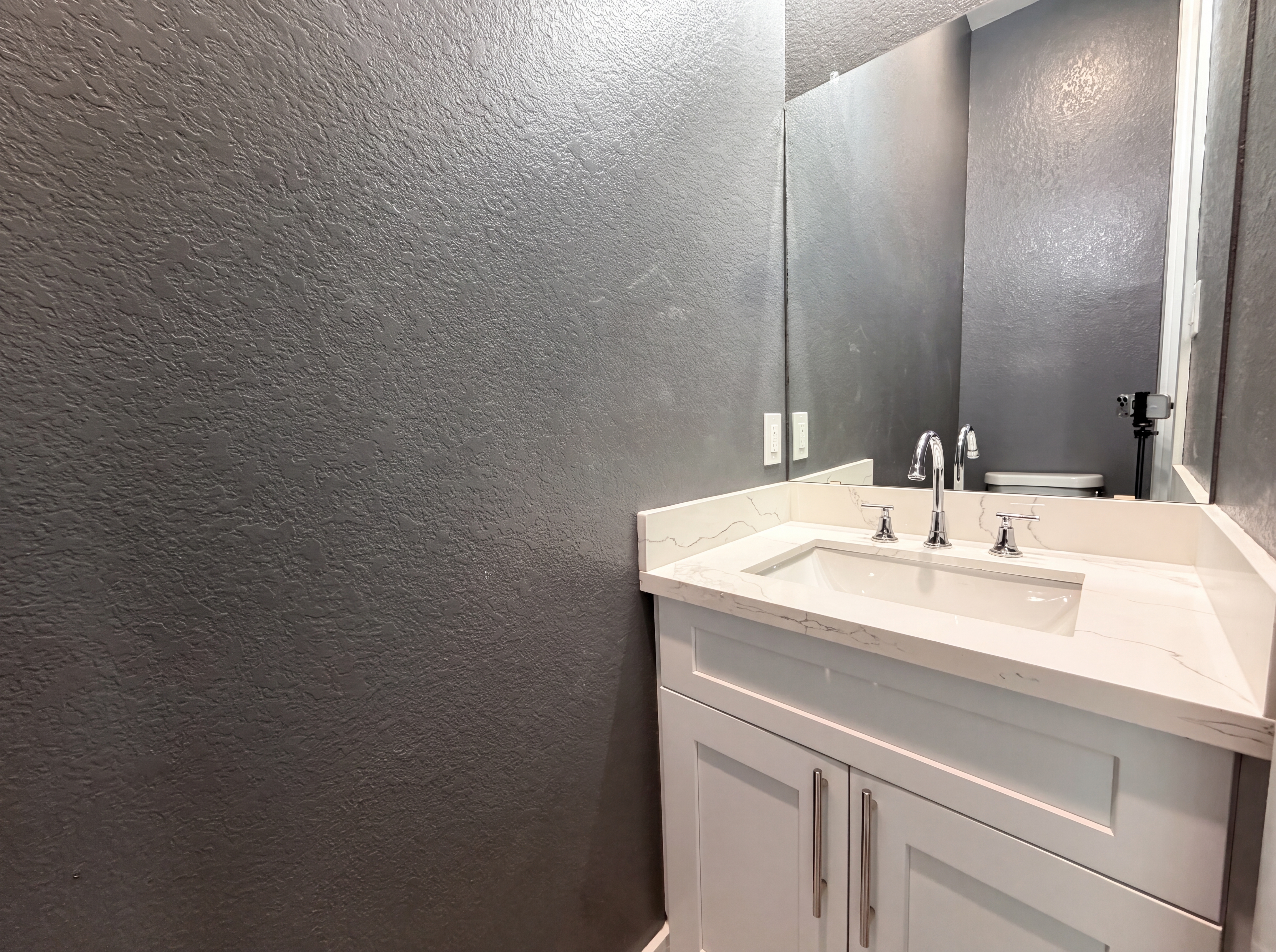Photo 10 of 19 of 4704 Ward St, Houston, TX