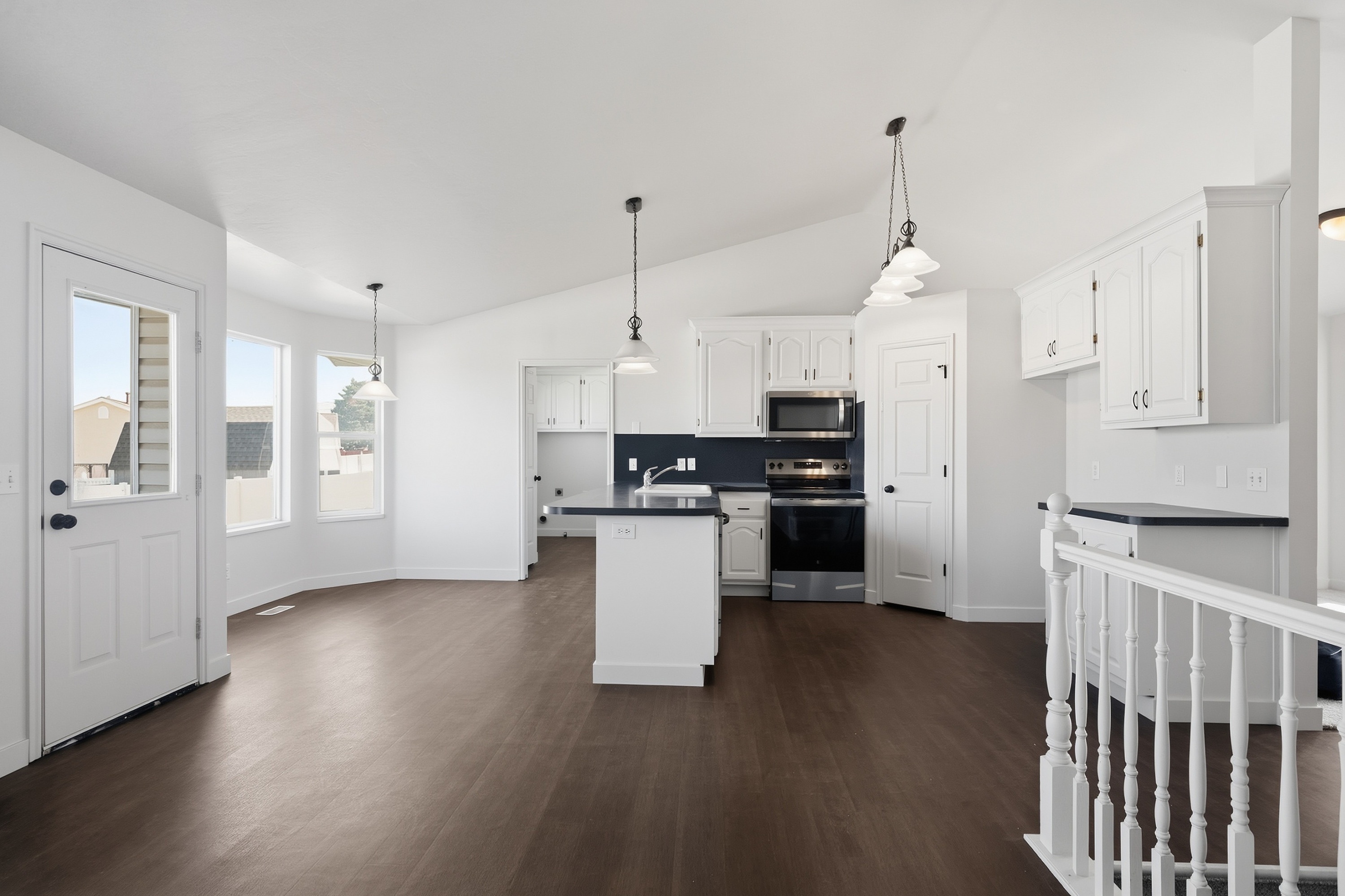 Photo 6 of 34 of 14077 S Grand View Peak Cir, Riverton, UT