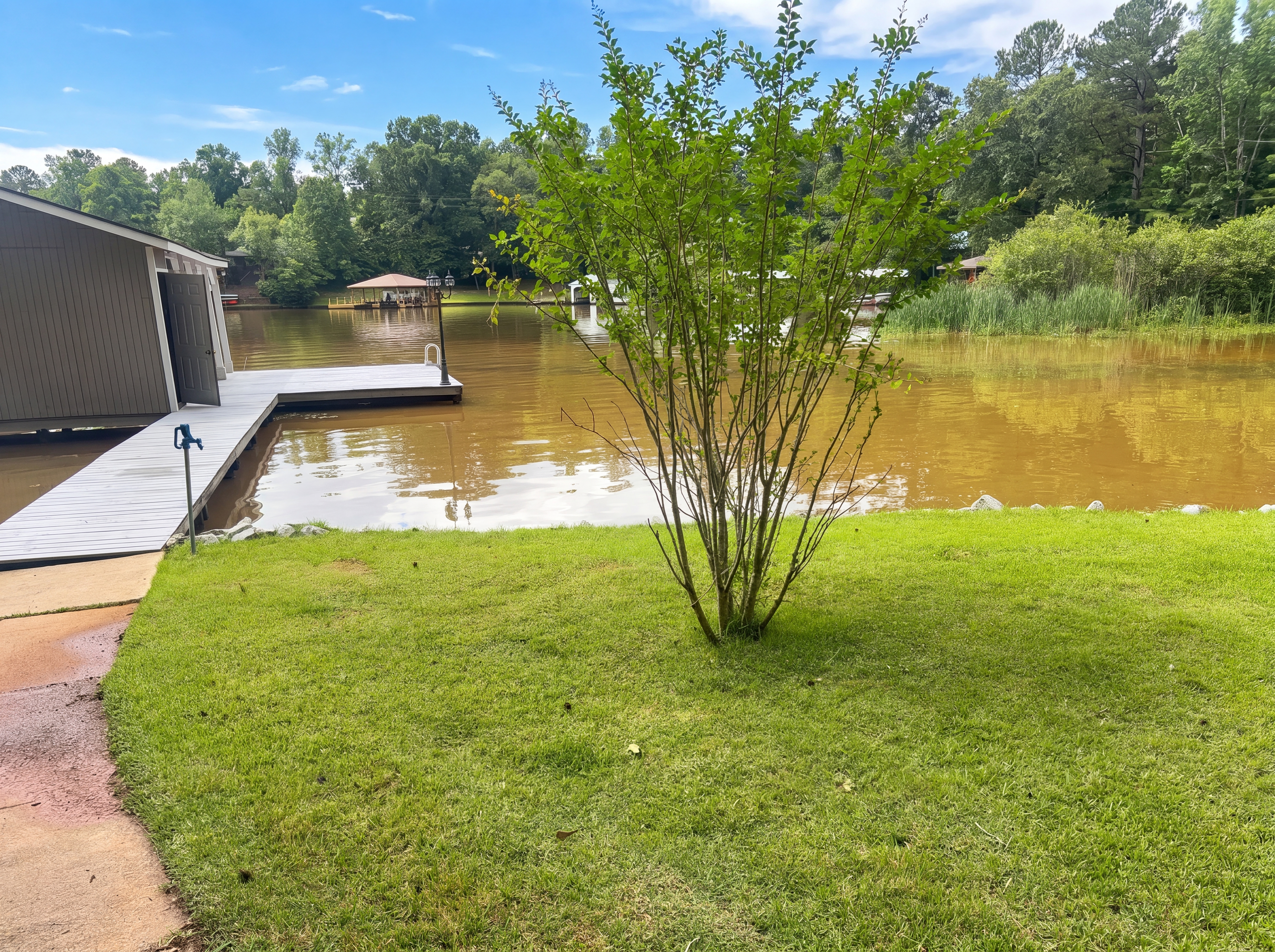 Photo 16 of 19 of 120 Bay Ct, Eatonton, GA