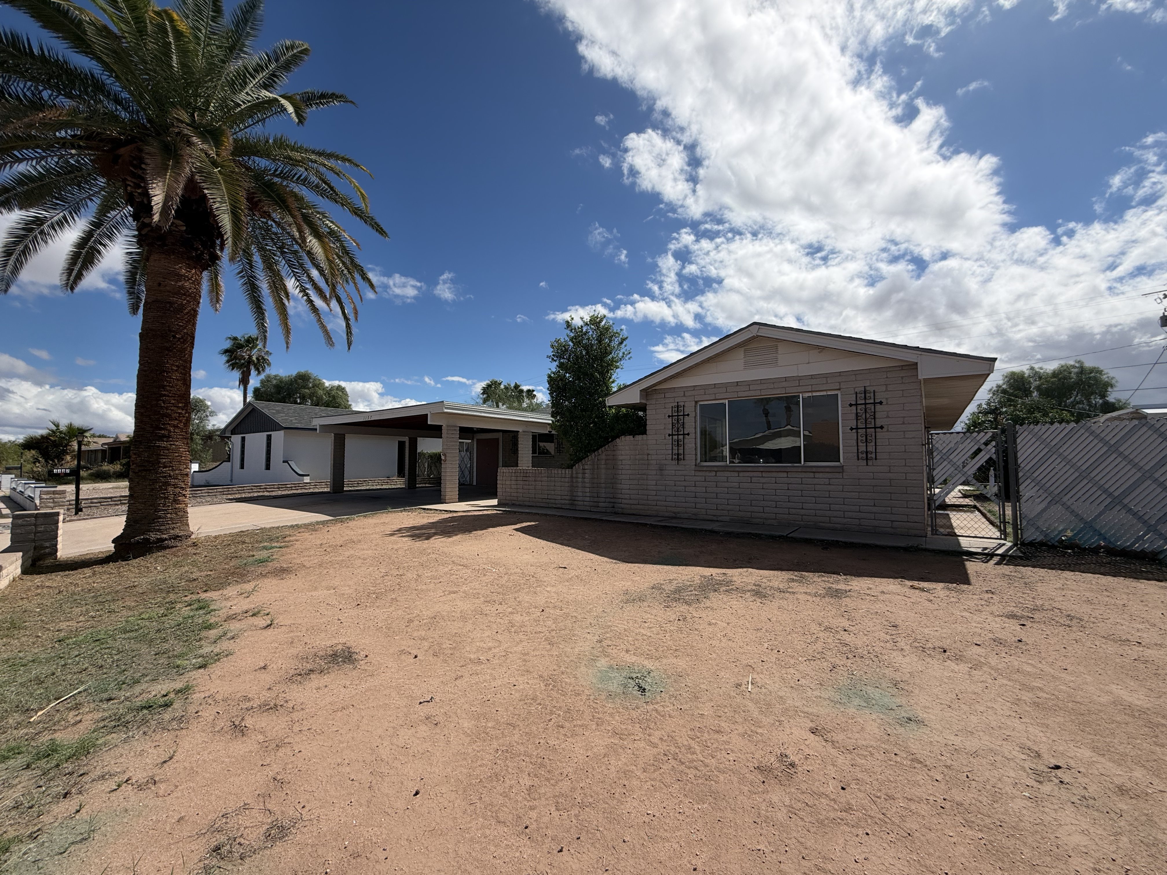 Photo 1 of 1137 E Brenda Dr