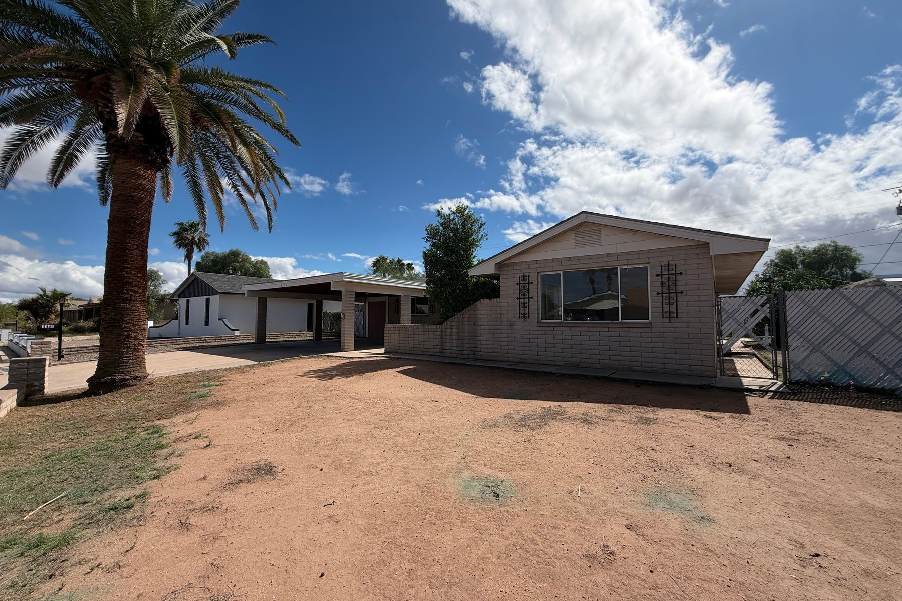 Photo 1 of 1137 E Brenda Dr