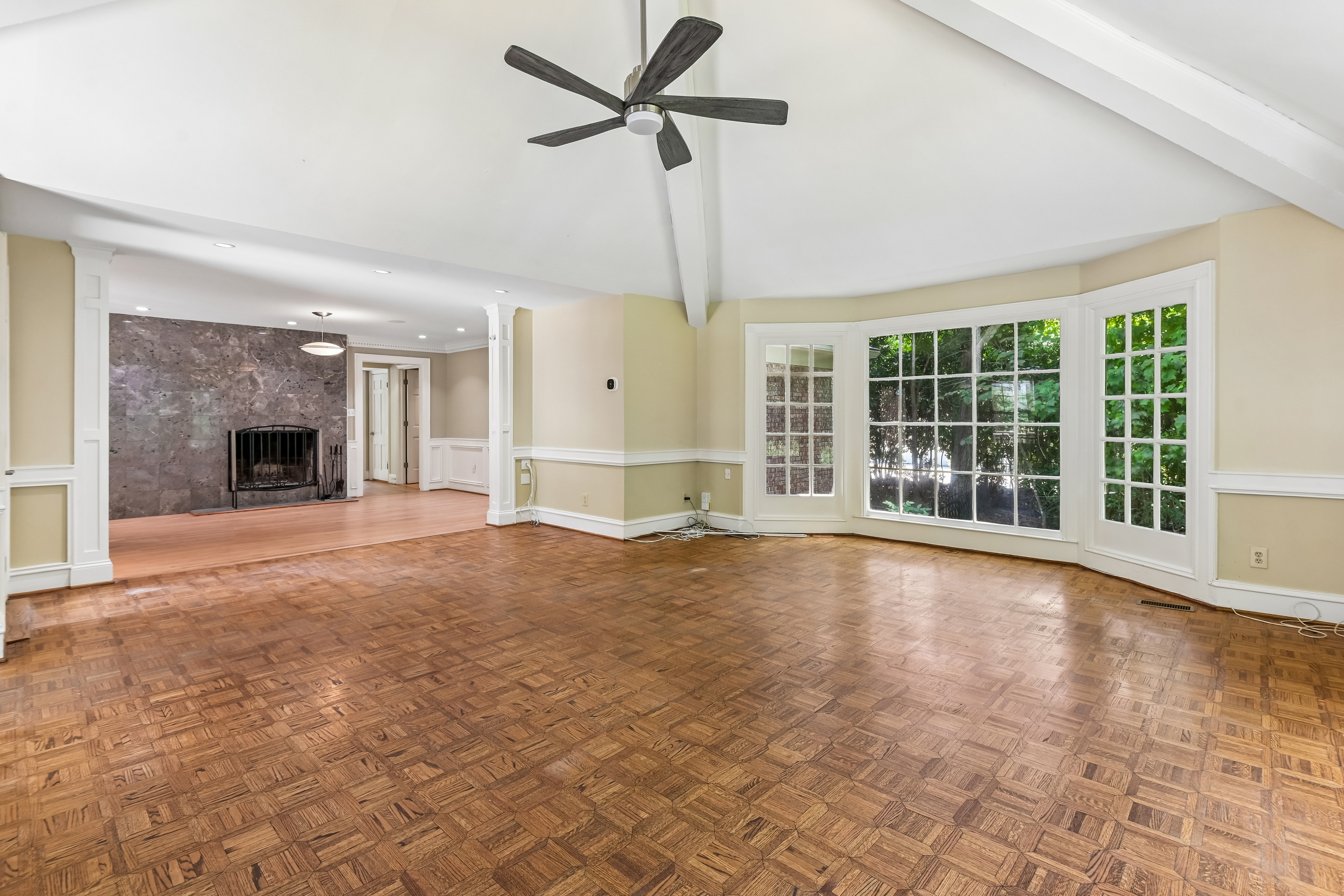 Photo 37 of 87 of 3135 Spalding Dr, Atlanta, GA