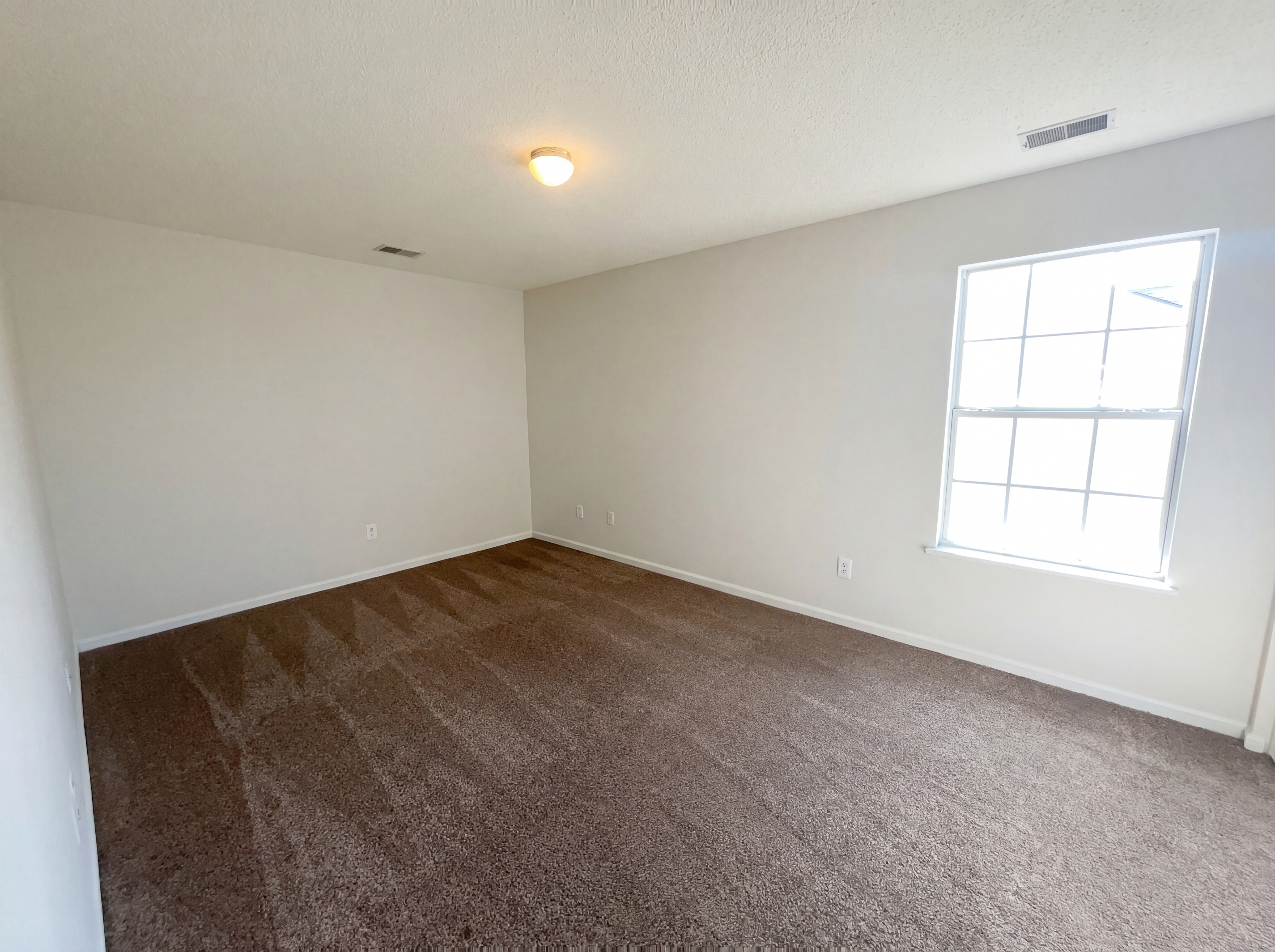 Photo 13 of 19 of 318 Aberdeen Cir, Summerville, SC