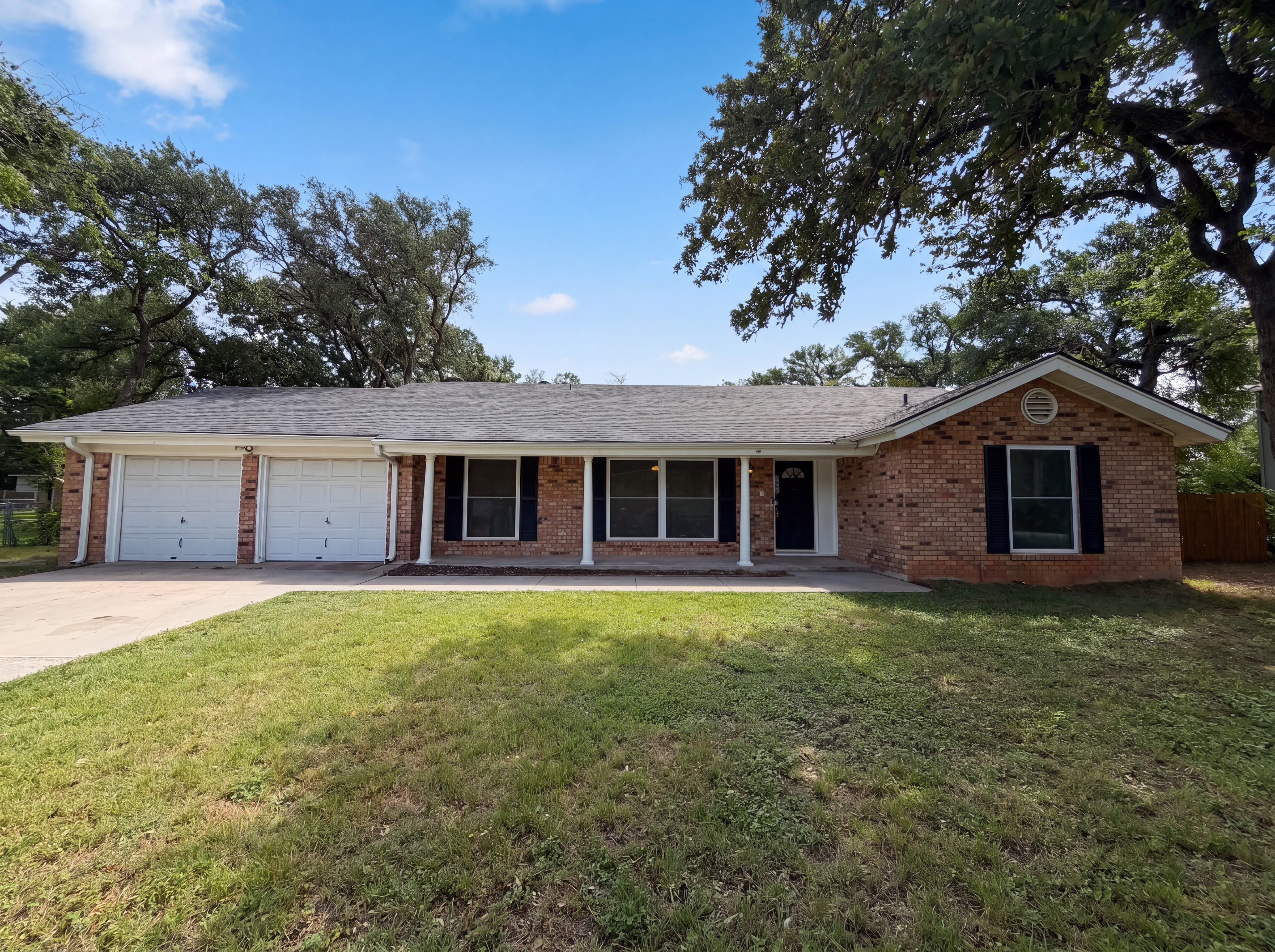Photo 19 of 21 of 7928 Ella Young Dr, Lakeside, TX