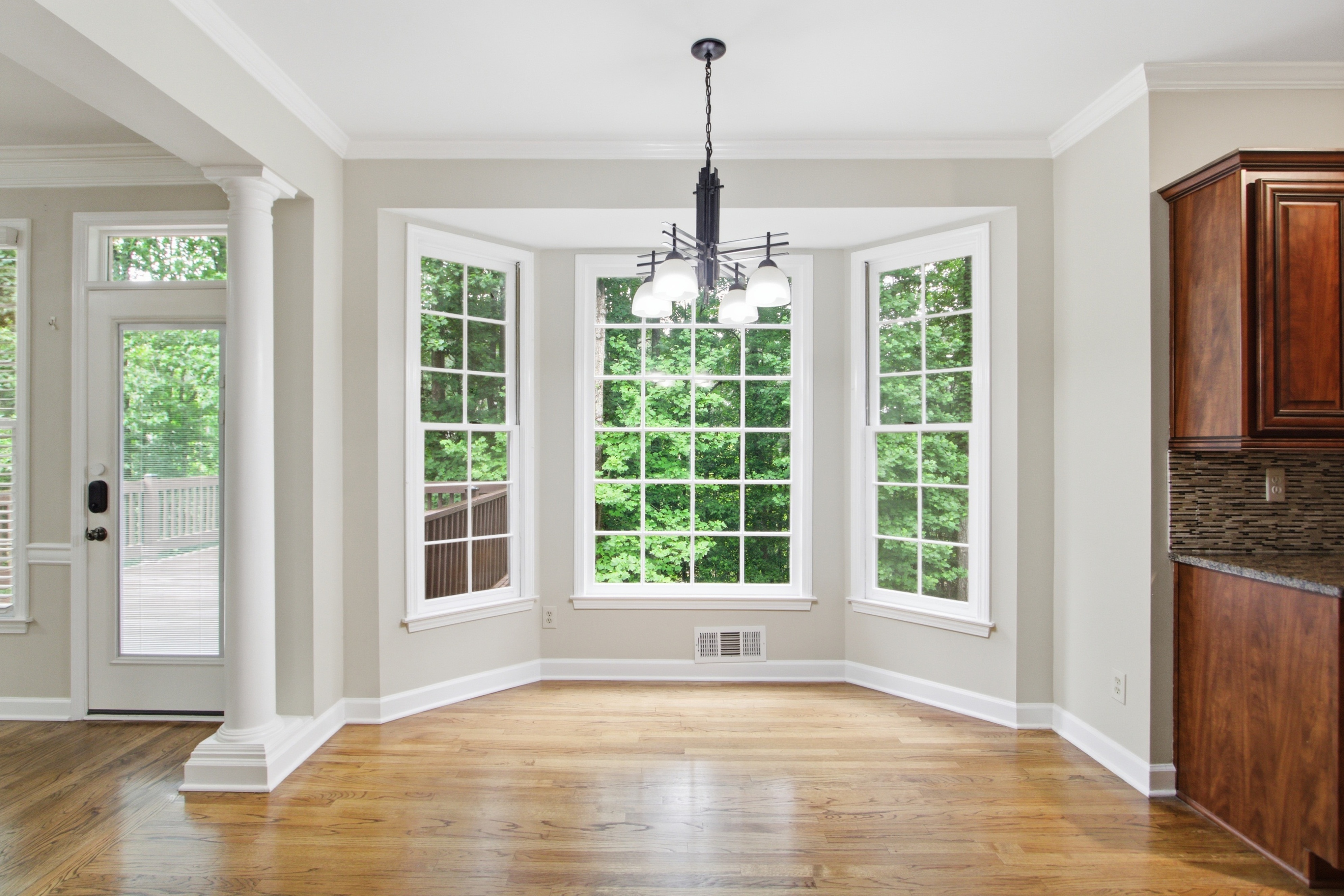 Photo 15 of 47 of 11715 Dunhill Place Dr, Johns Creek, GA