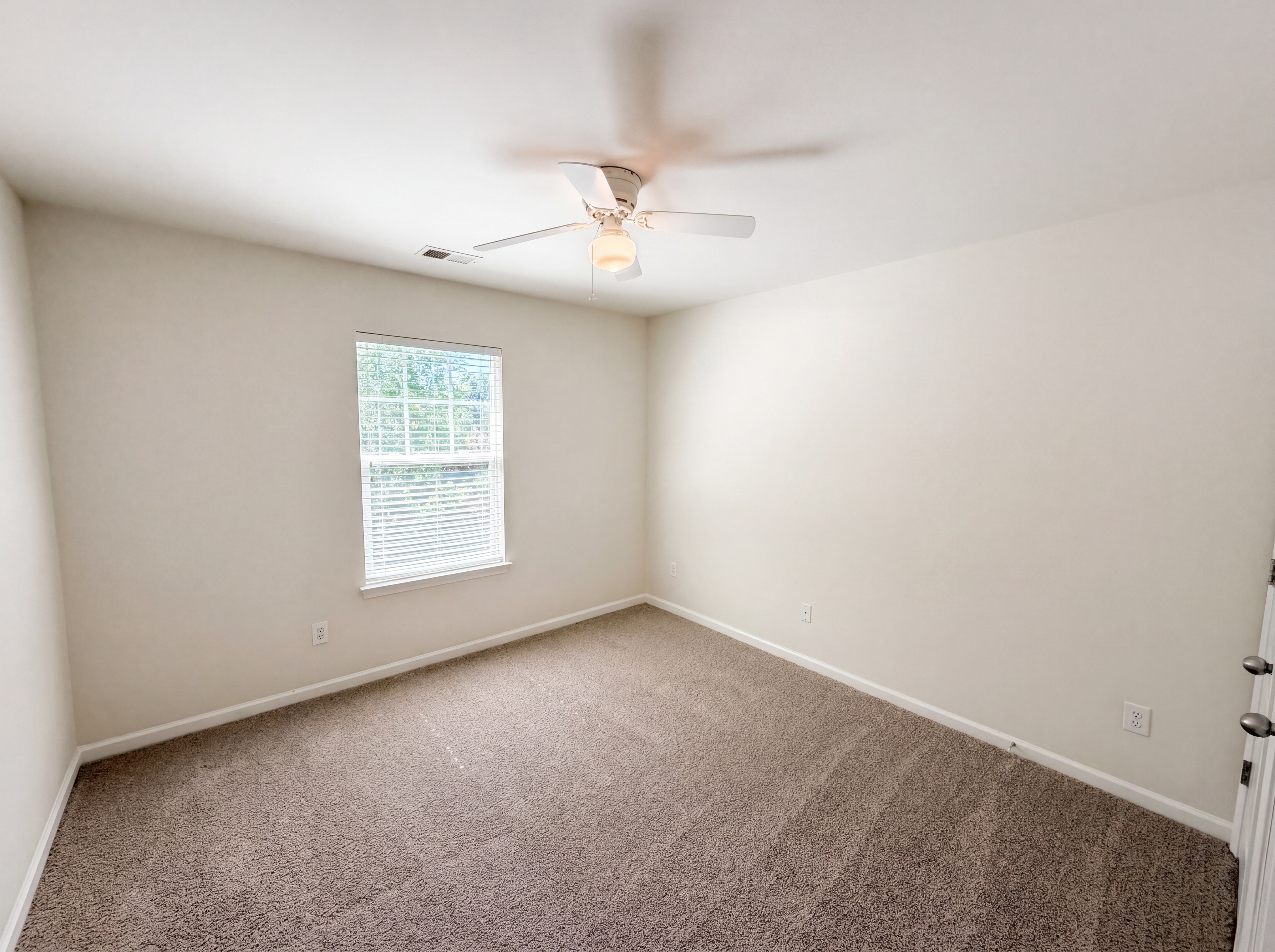 Photo 14 of 22 of 10225 Misty Moss Ct, Mint Hill, NC