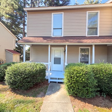 Property photo 1 of 104 Arbuckle Ln