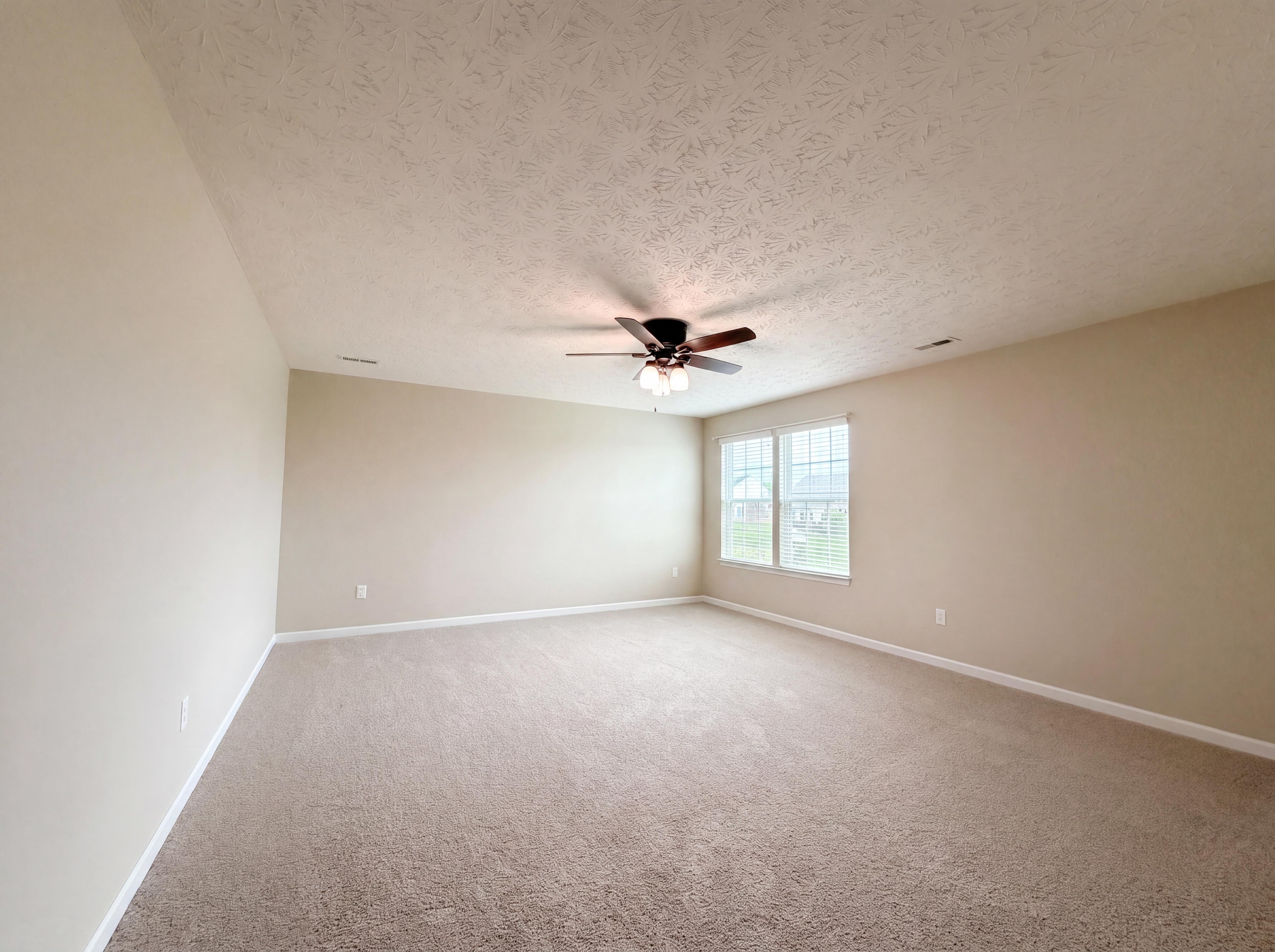Photo 31 of 37 of 7533 Cherokee Ln, Liberty Township, OH