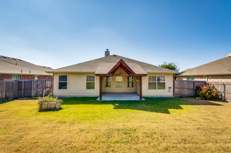 Photo 5 of 31 - 114 Rambling Way, Forney, TX 75126