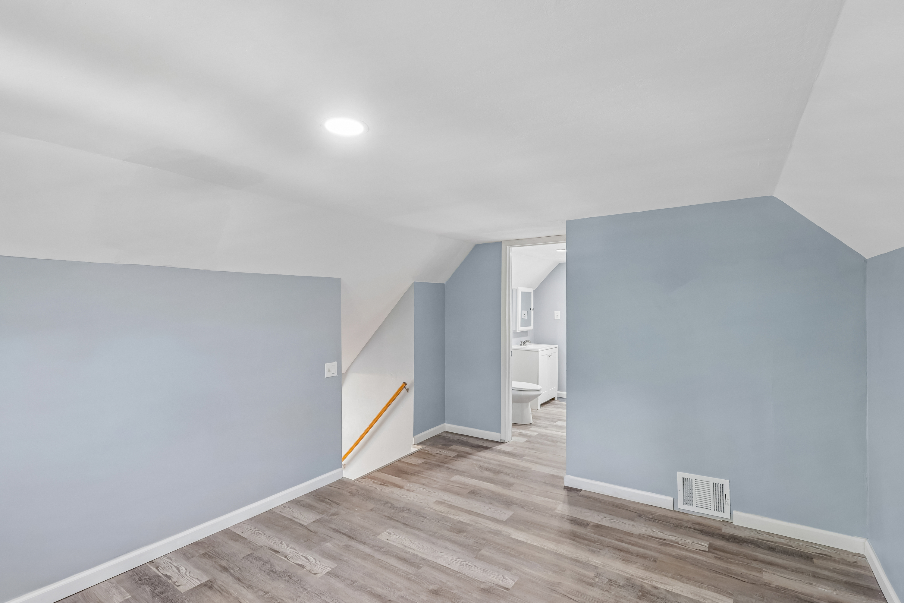 Photo 19 of 28 of 4012 Bluestone Rd, Cleveland, OH