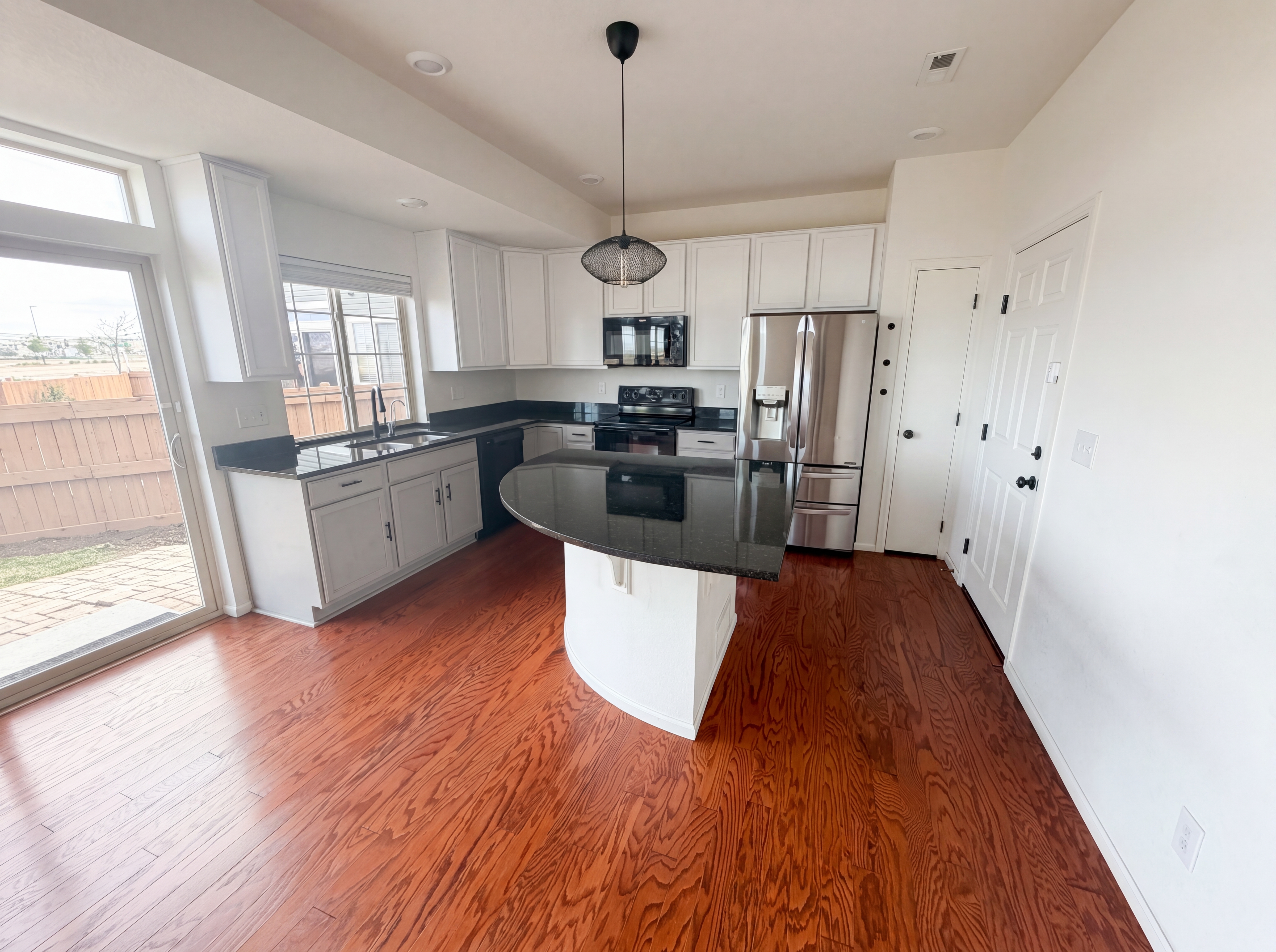 Photo 2 of 34 of 10186 Zeno St, Commerce City, CO
