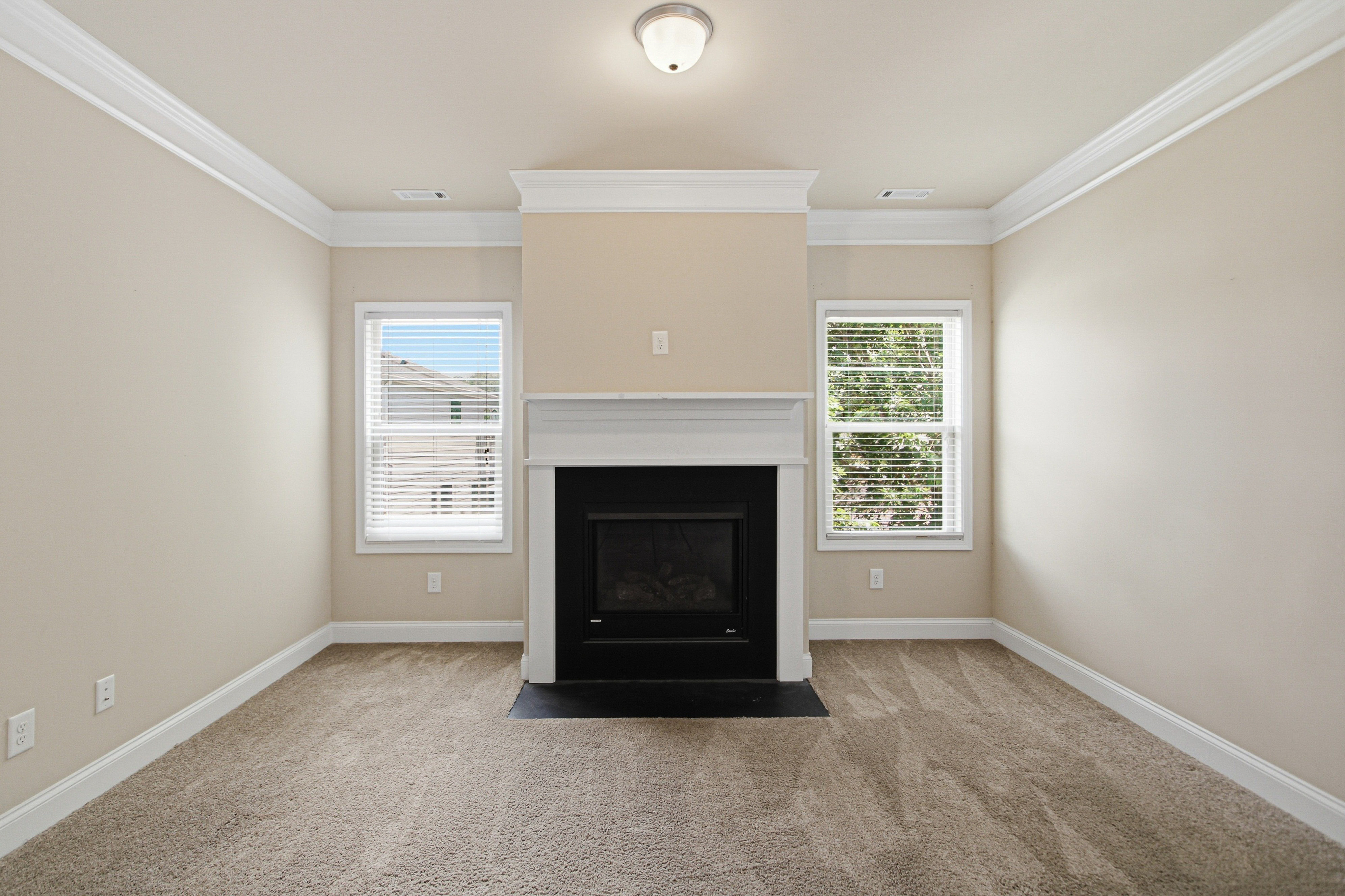 Photo 11 of 41 of 114 Madison St, Canton, GA