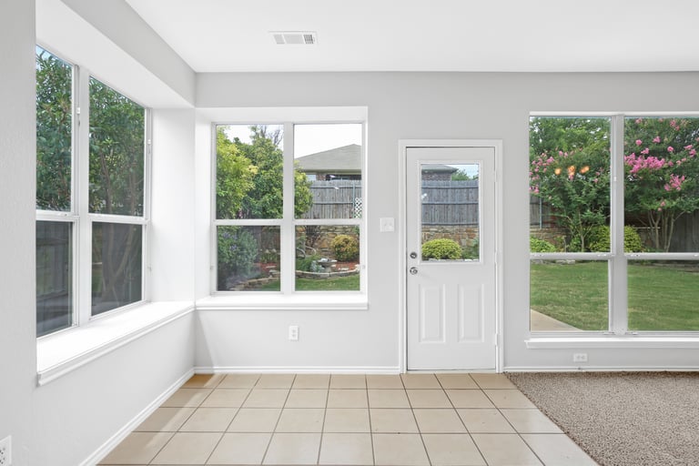 Photo 2 of 30 - 5813 Pearl Oyster Ln, Fort Worth, TX 76179