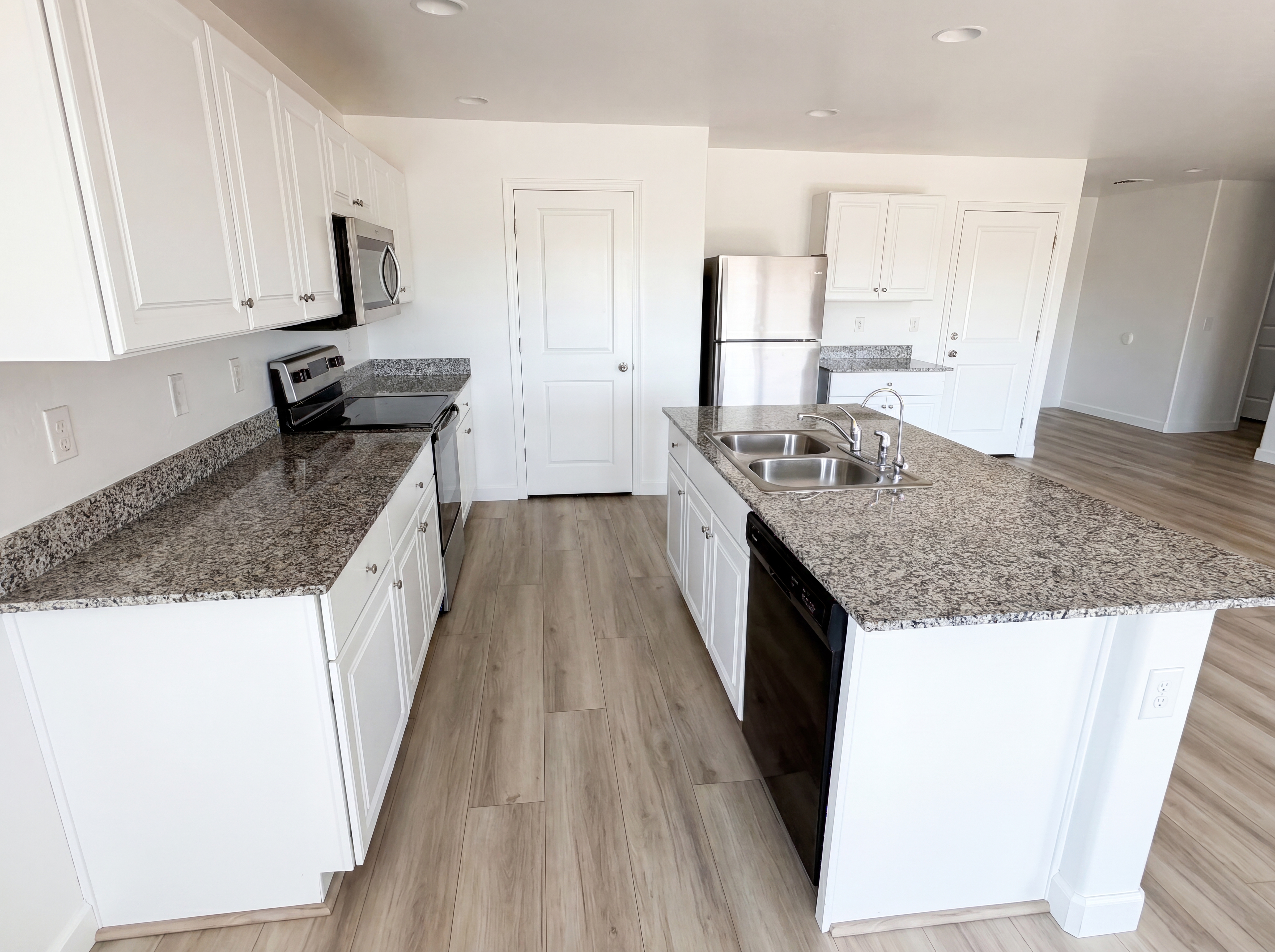 Photo 10 of 27 of 675 Ringtail Rd, Wickenburg, AZ