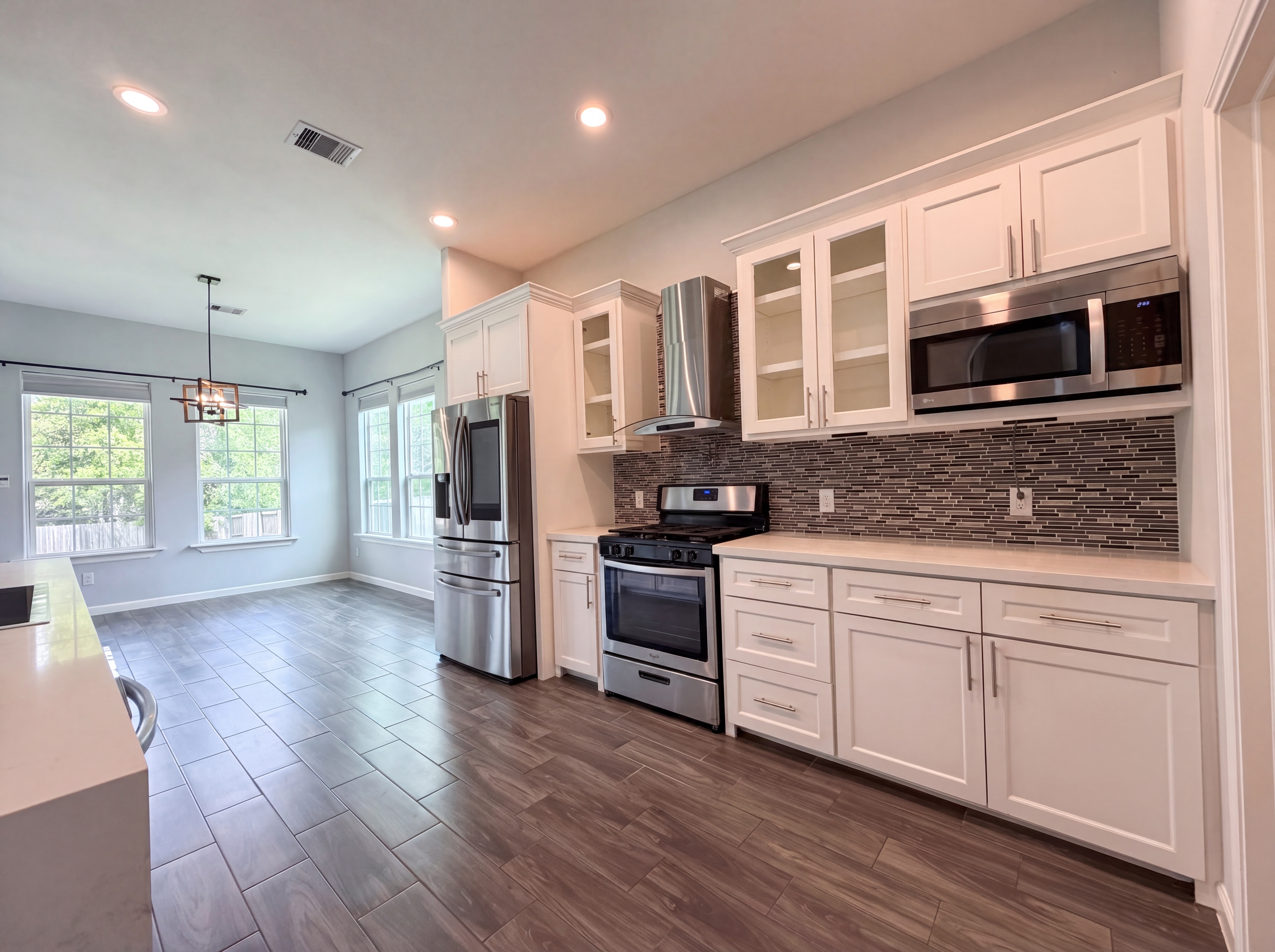 Photo 7 of 24 of 40406 Mostyn Dr, Magnolia, TX