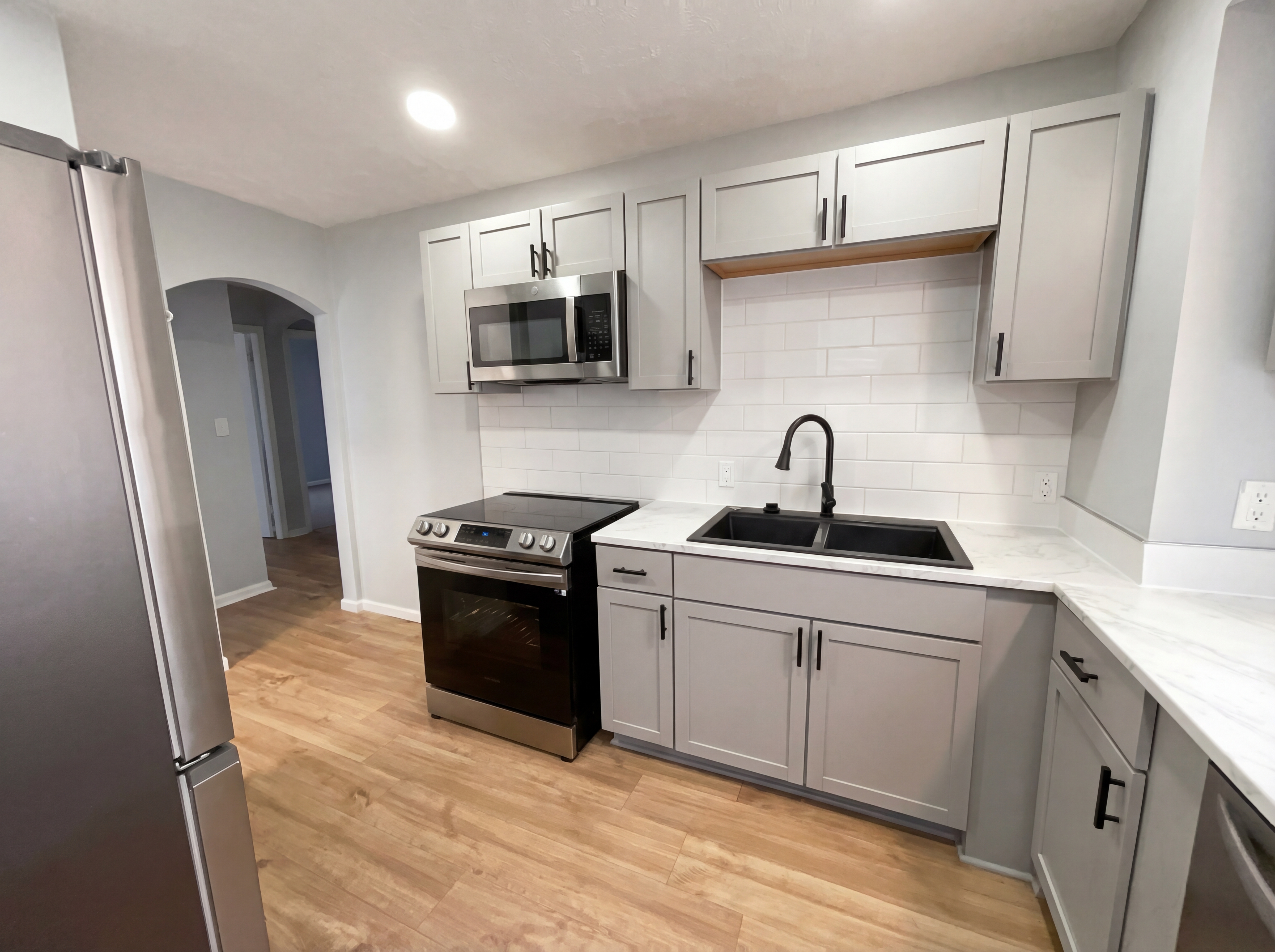 Photo 2 of 19 of 17409 Mapleboro Ave, Maple Heights, OH